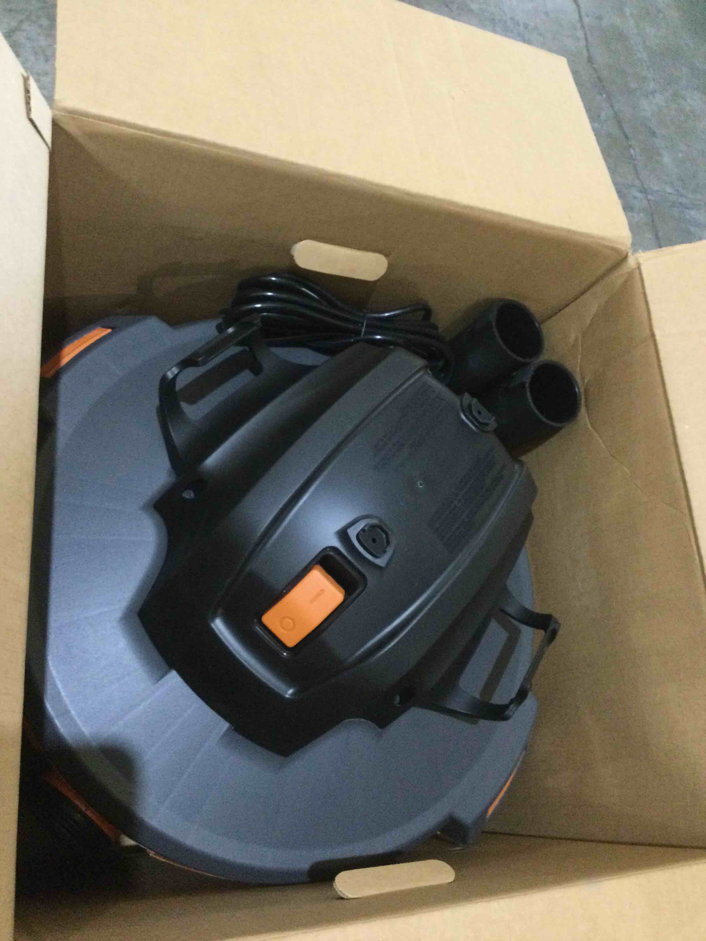 https://s3.amazonaws.com/lotting-images-prod/bidfta/BLU4194485_1689017136747.jpeg