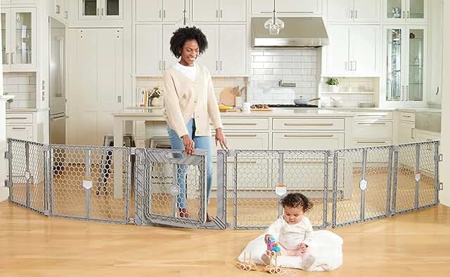 Regalo who in one play yard and safety gate model 1360 DS color grey