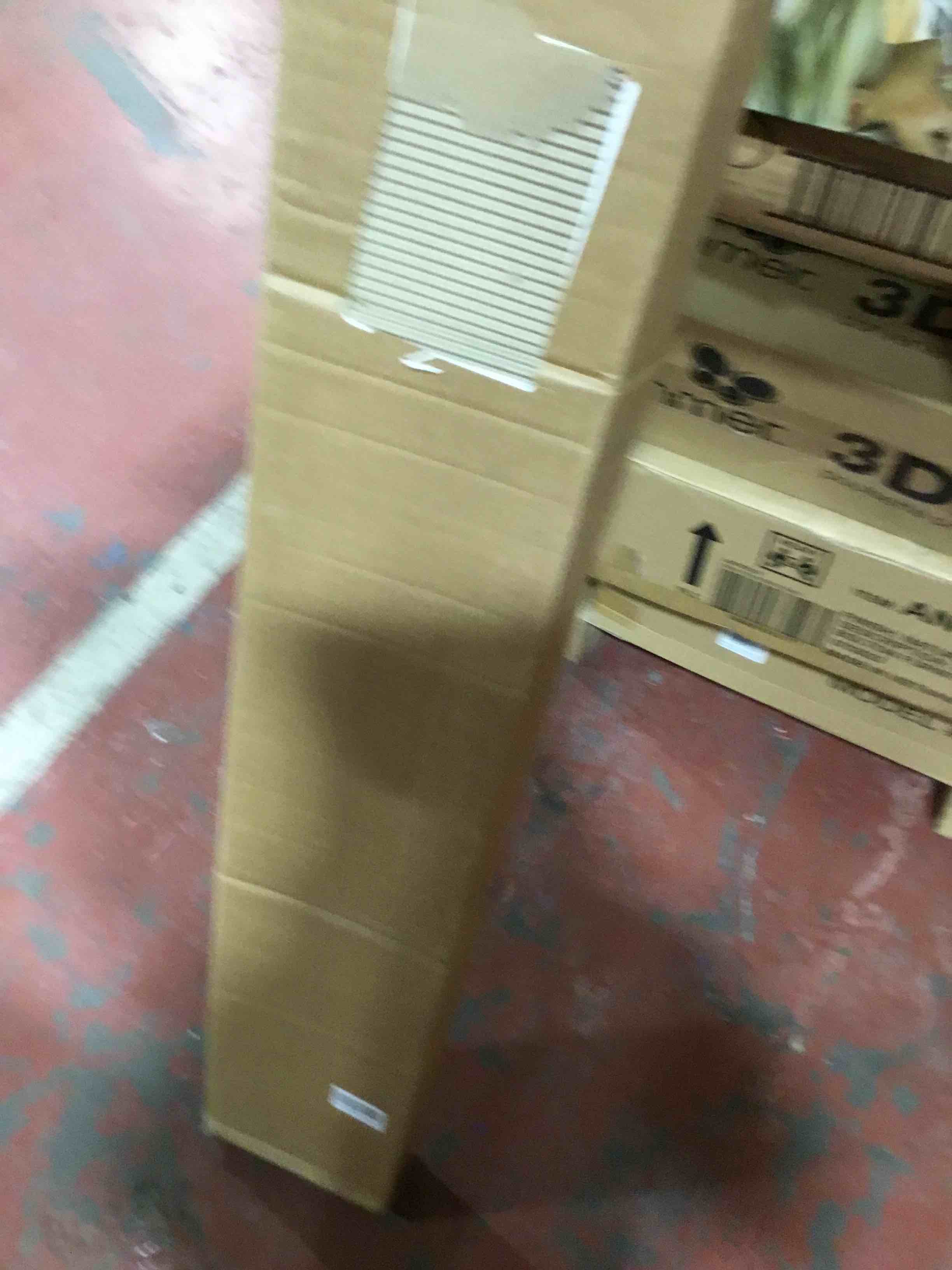 https://s3.amazonaws.com/lotting-images-prod/bidfta/BLU4197255_1703259374492.jpeg