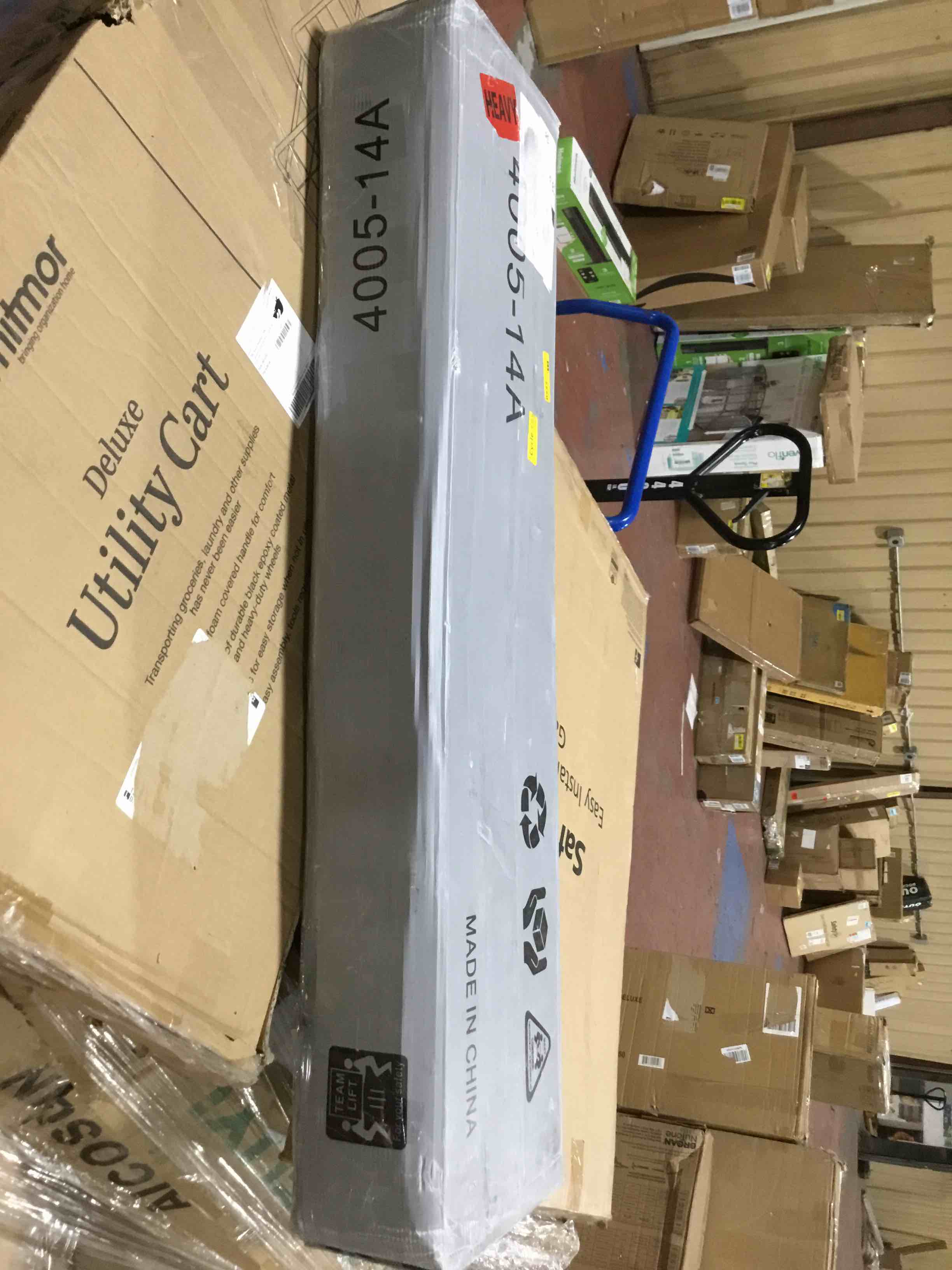 https://s3.amazonaws.com/lotting-images-prod/bidfta/BLU4197307_1703269685506.jpeg