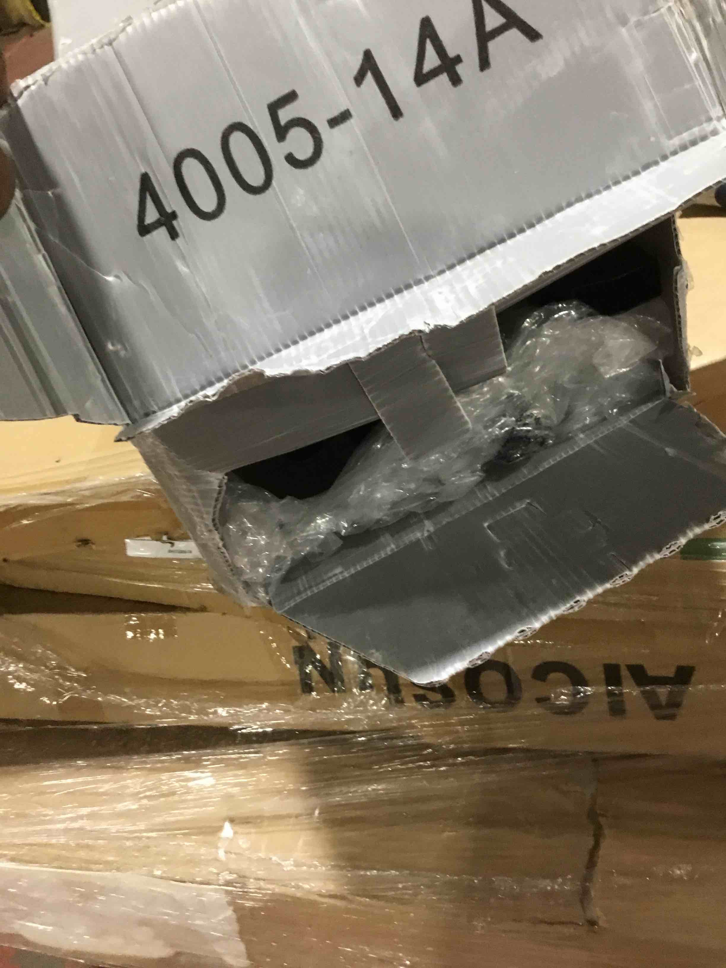 https://s3.amazonaws.com/lotting-images-prod/bidfta/BLU4197307_1703269726438.jpeg