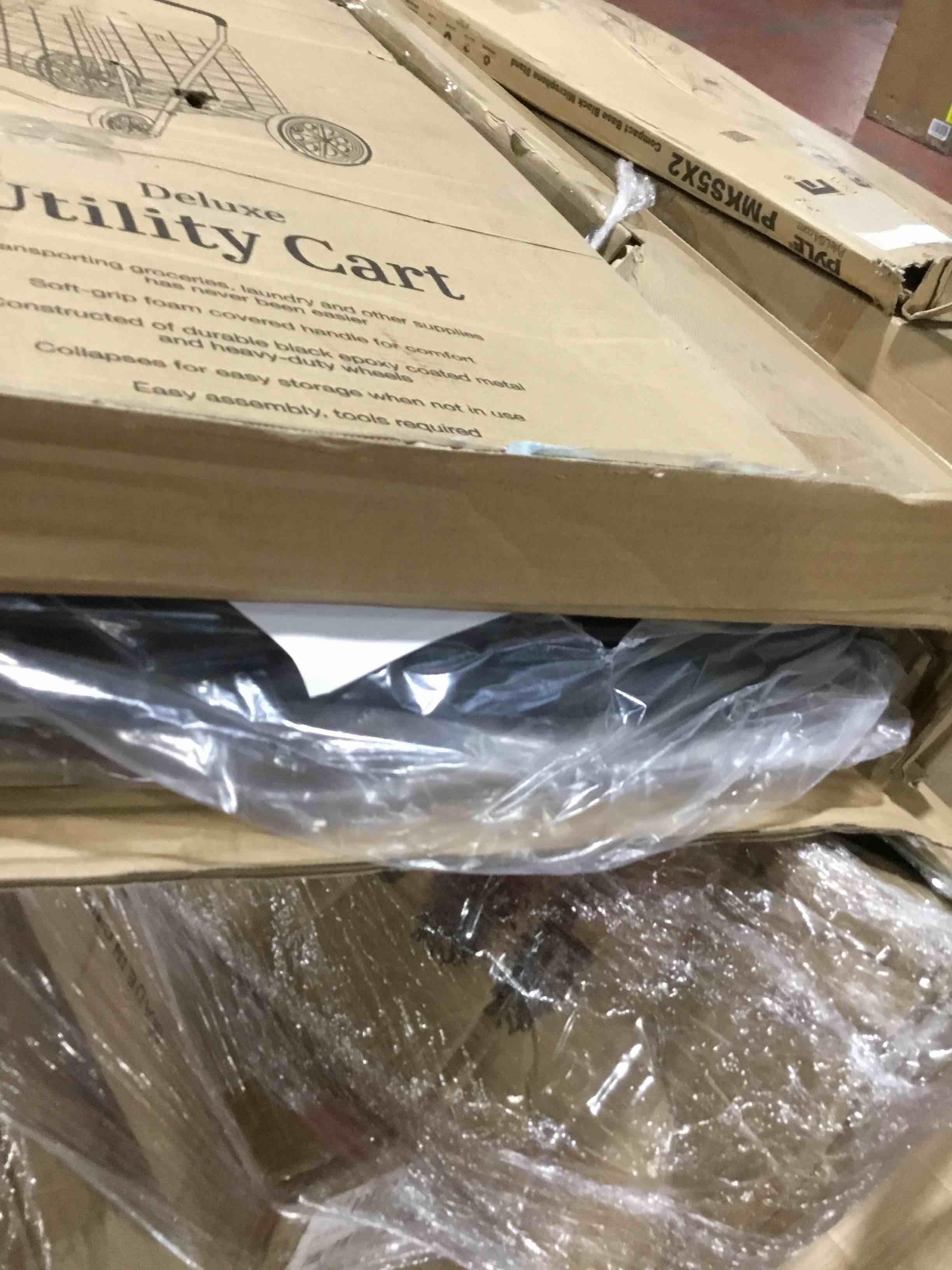 https://s3.amazonaws.com/lotting-images-prod/bidfta/BLU4197310_1703270619316.jpeg