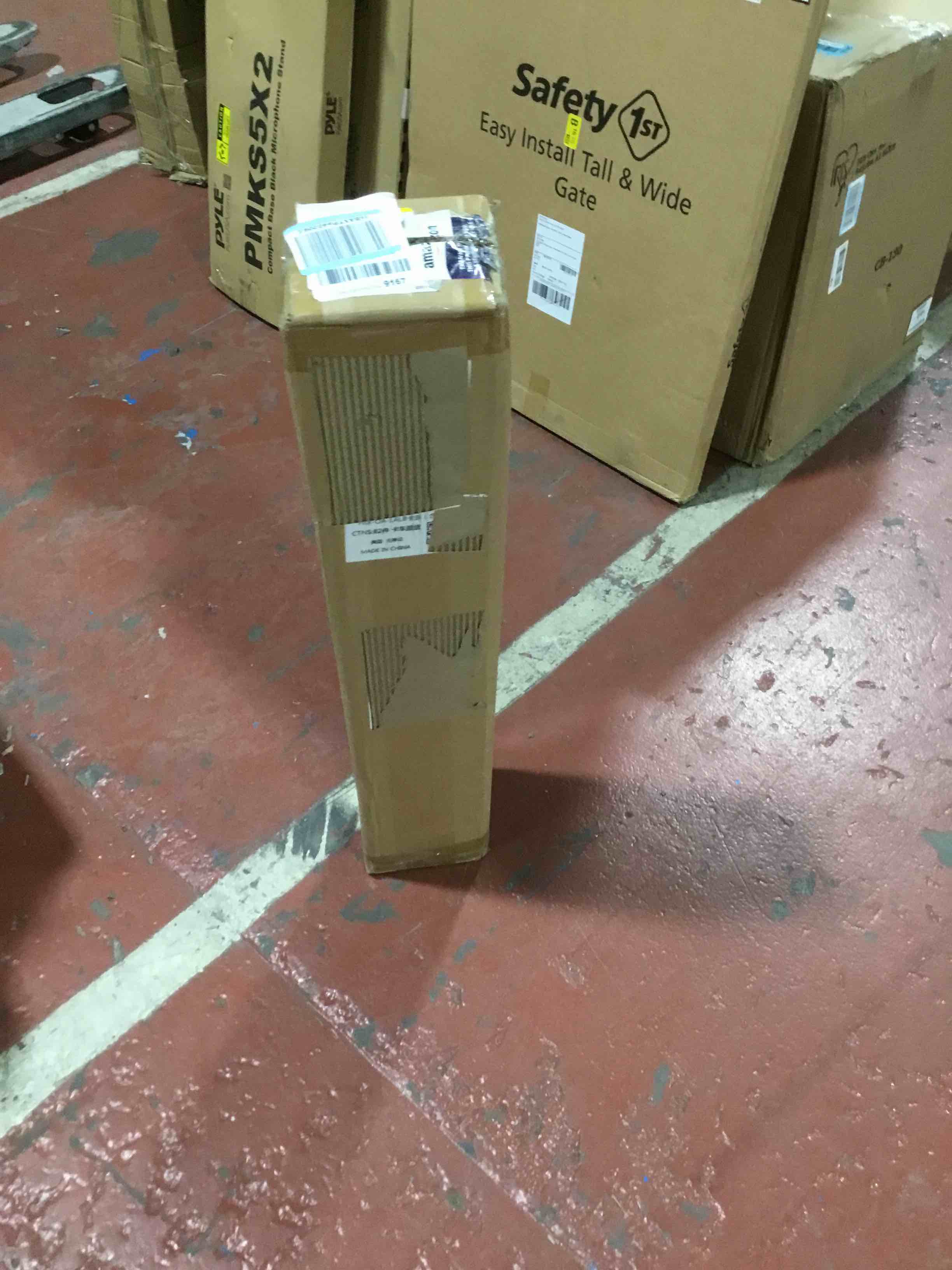 https://s3.amazonaws.com/lotting-images-prod/bidfta/BLU4197313_1703270981949.jpeg