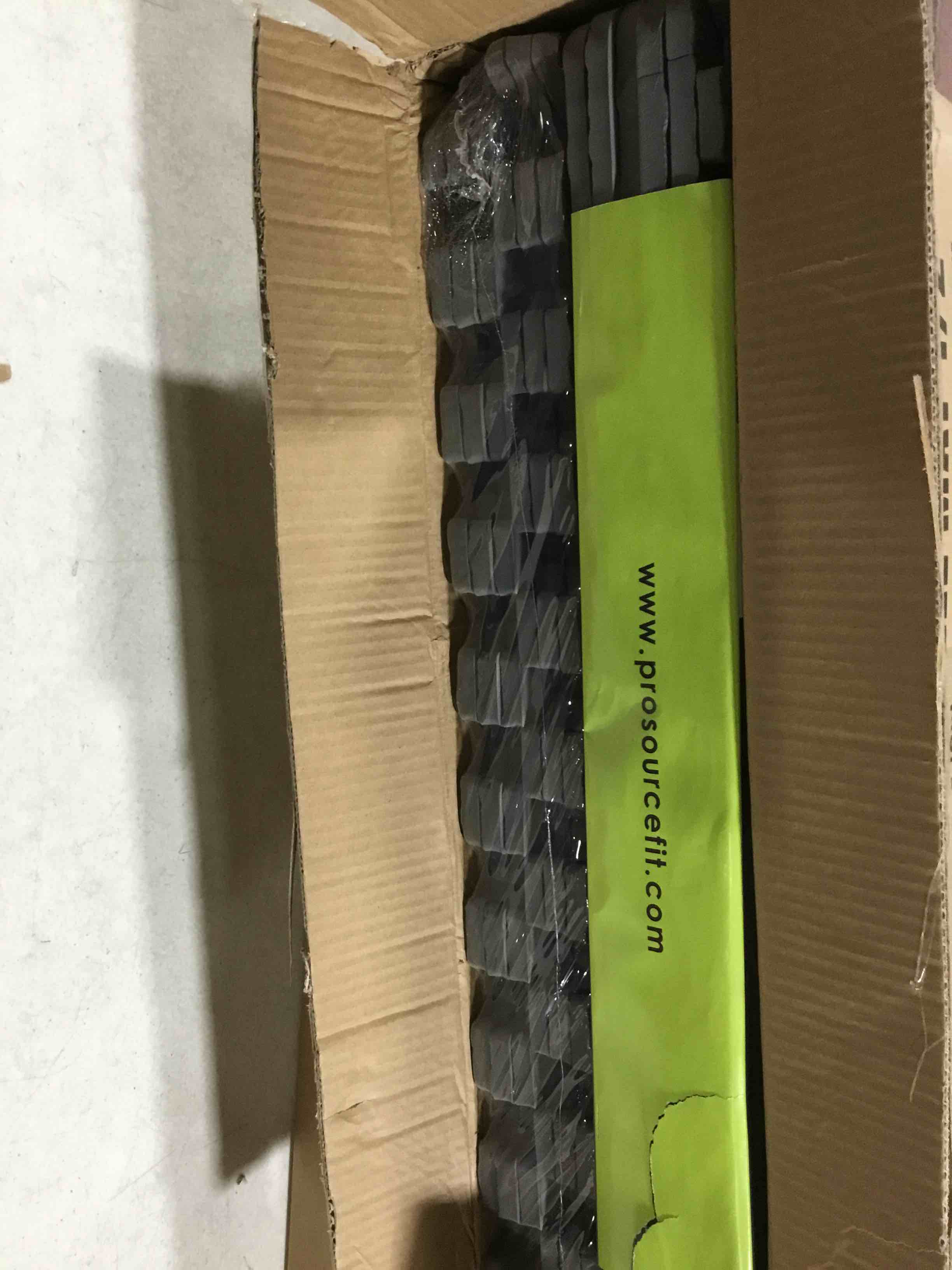 https://s3.amazonaws.com/lotting-images-prod/bidfta/BLU4202907_1710175378257.jpeg