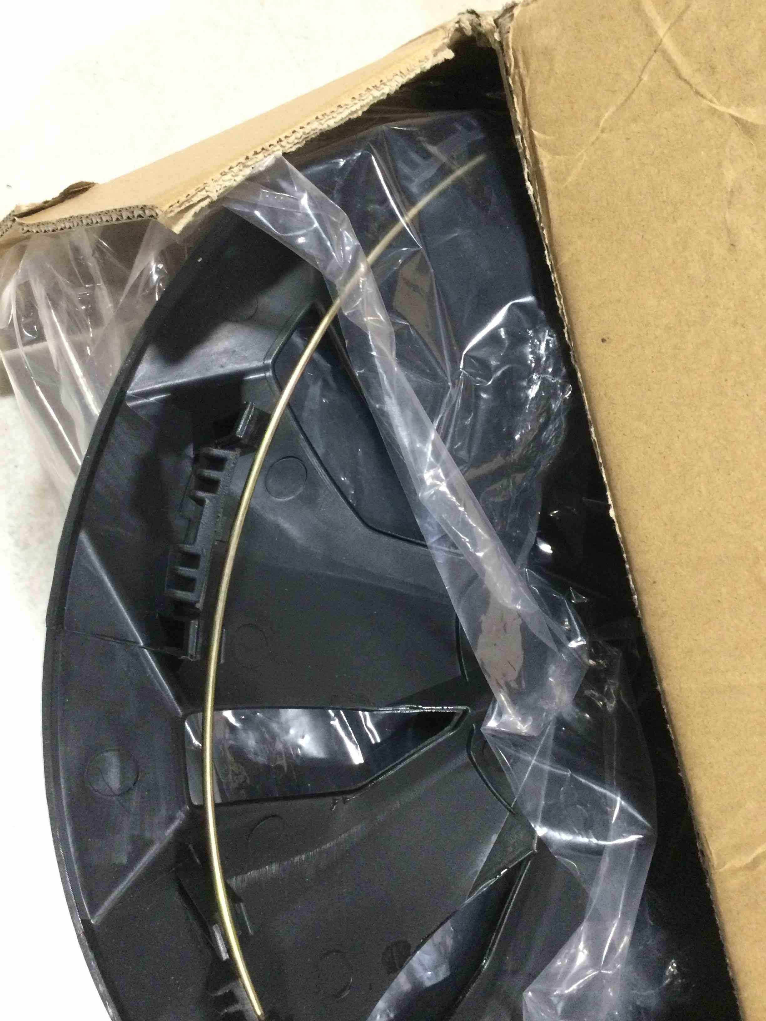 https://s3.amazonaws.com/lotting-images-prod/bidfta/BLU4203120_1710342052081.jpeg