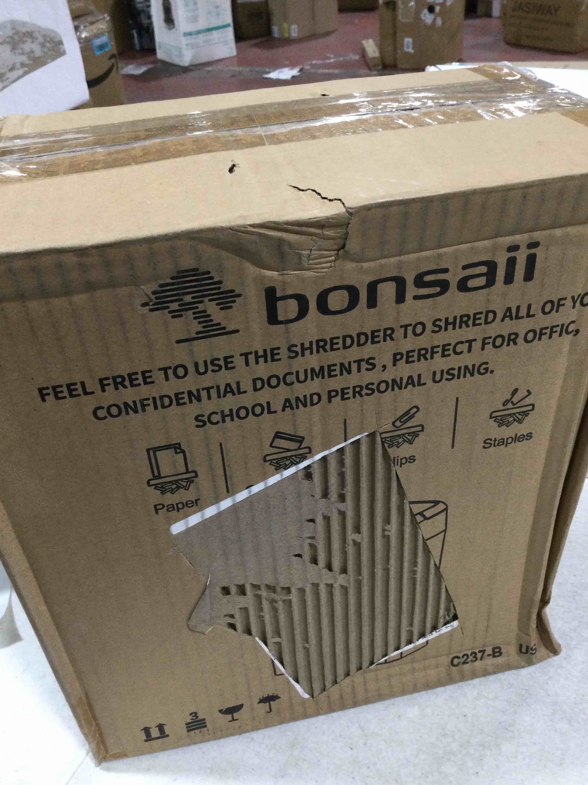 https://s3.amazonaws.com/lotting-images-prod/bidfta/BLU4203122_1710342682754.jpeg