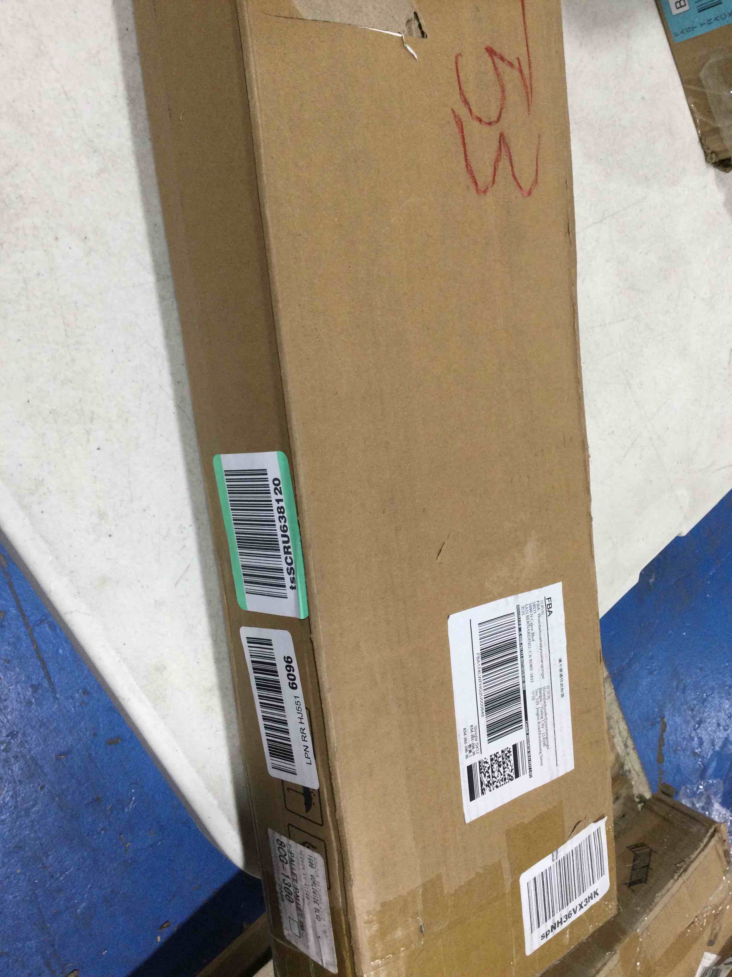 https://s3.amazonaws.com/lotting-images-prod/bidfta/BLU4203127_1710343618608.jpeg