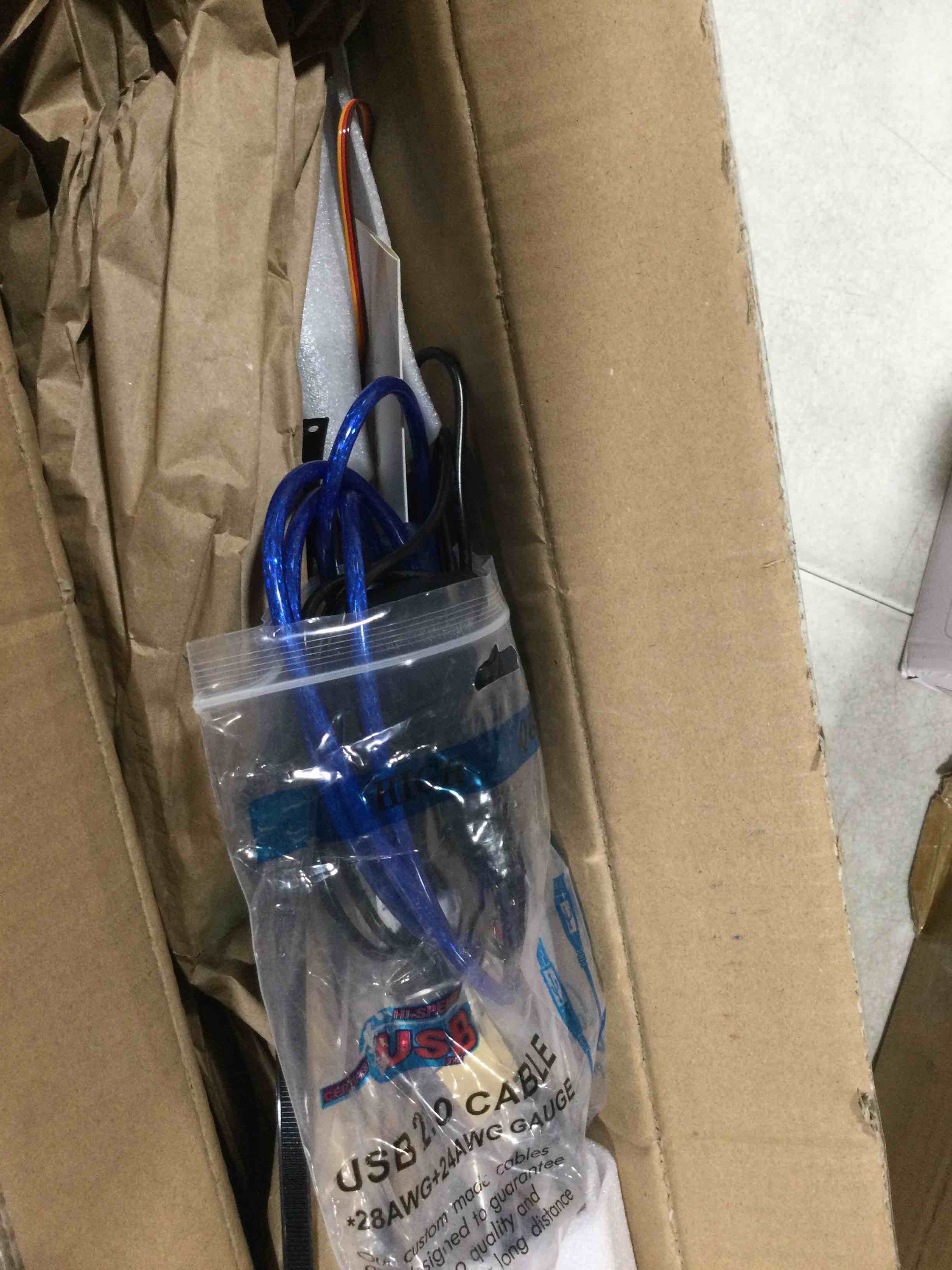 https://s3.amazonaws.com/lotting-images-prod/bidfta/BLU4203131_1710344255425.jpeg