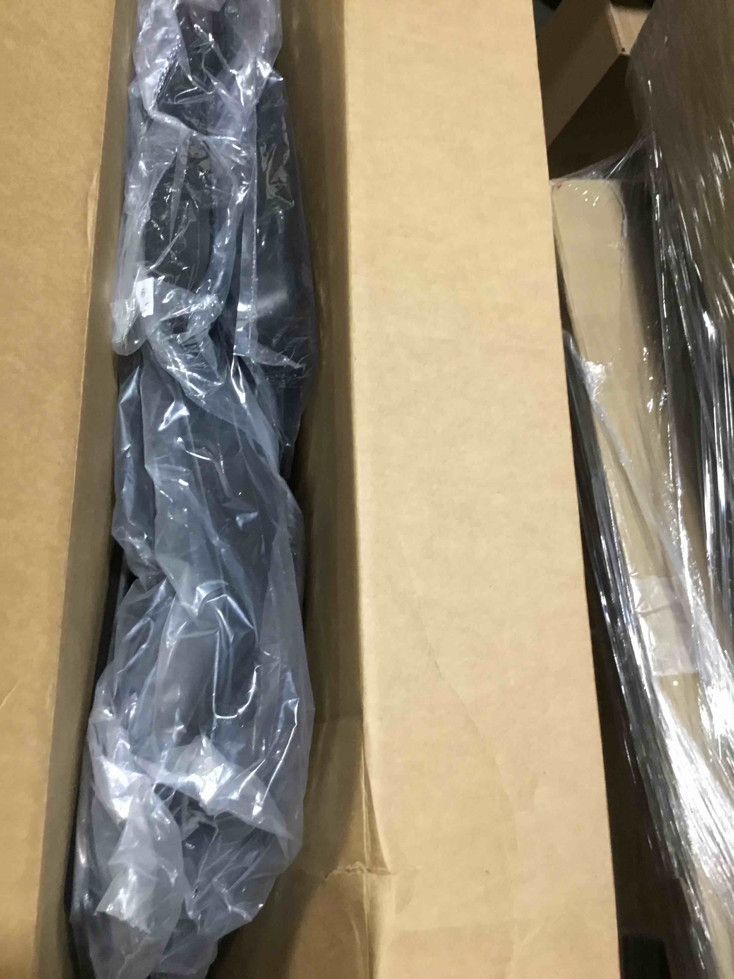 https://s3.amazonaws.com/lotting-images-prod/bidfta/BLU4203878_1708965811725.jpeg