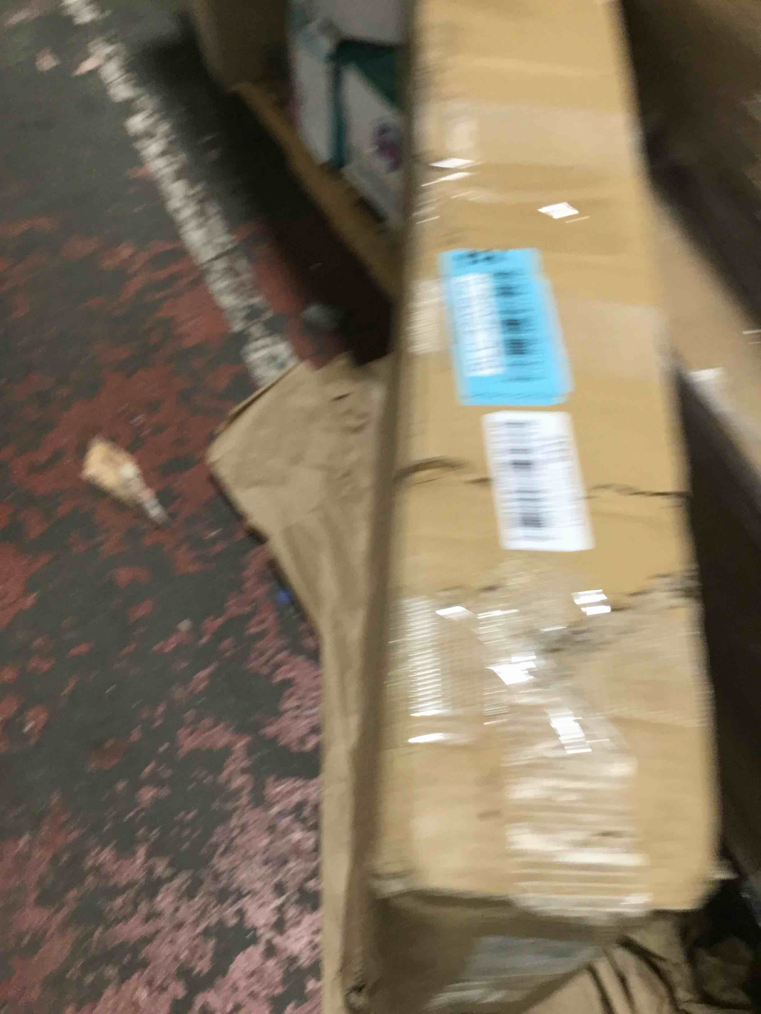 https://s3.amazonaws.com/lotting-images-prod/bidfta/BLU4203879_1708965920140.jpeg