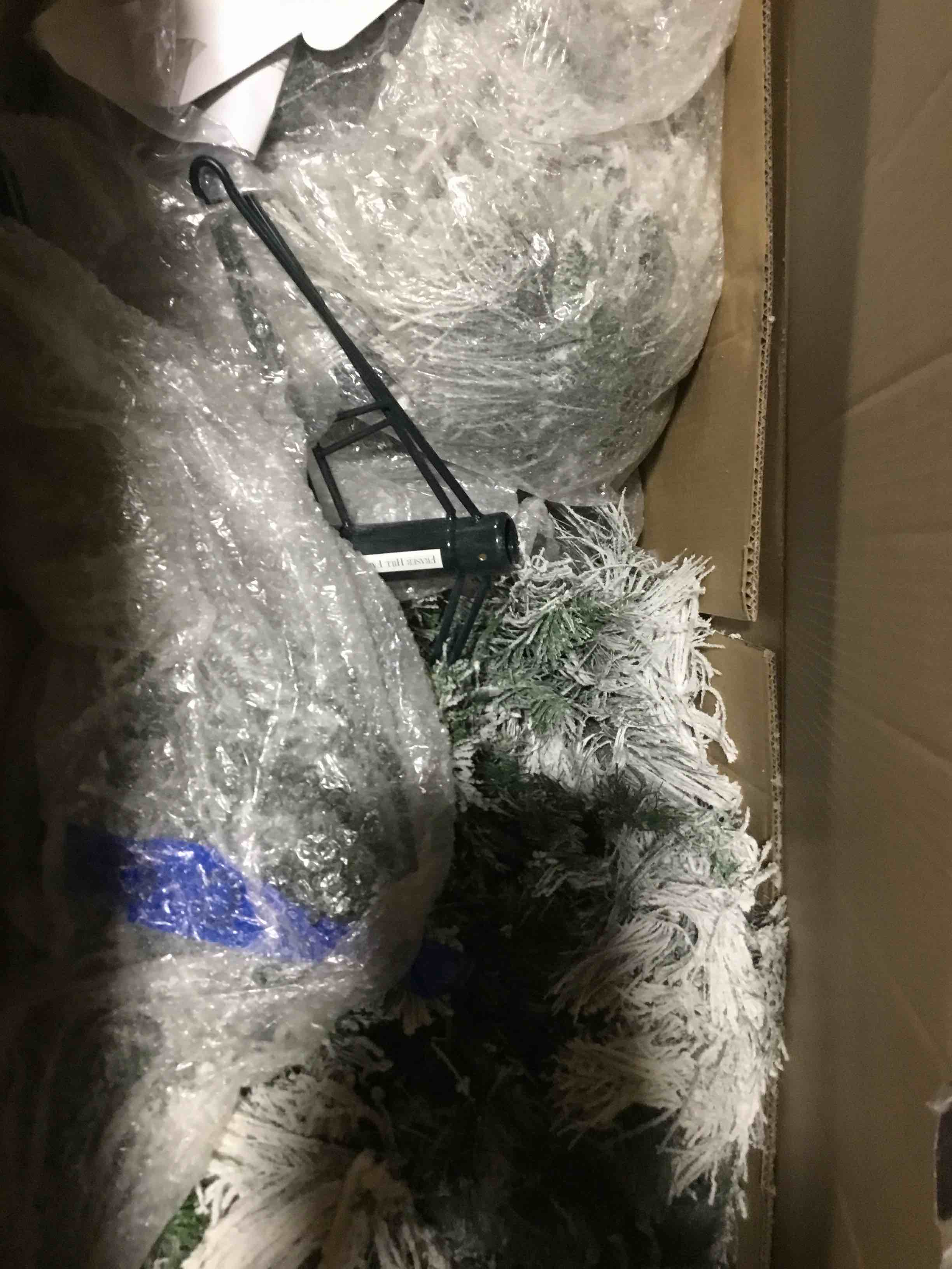 https://s3.amazonaws.com/lotting-images-prod/bidfta/BLU4203887_1708970325707.jpeg