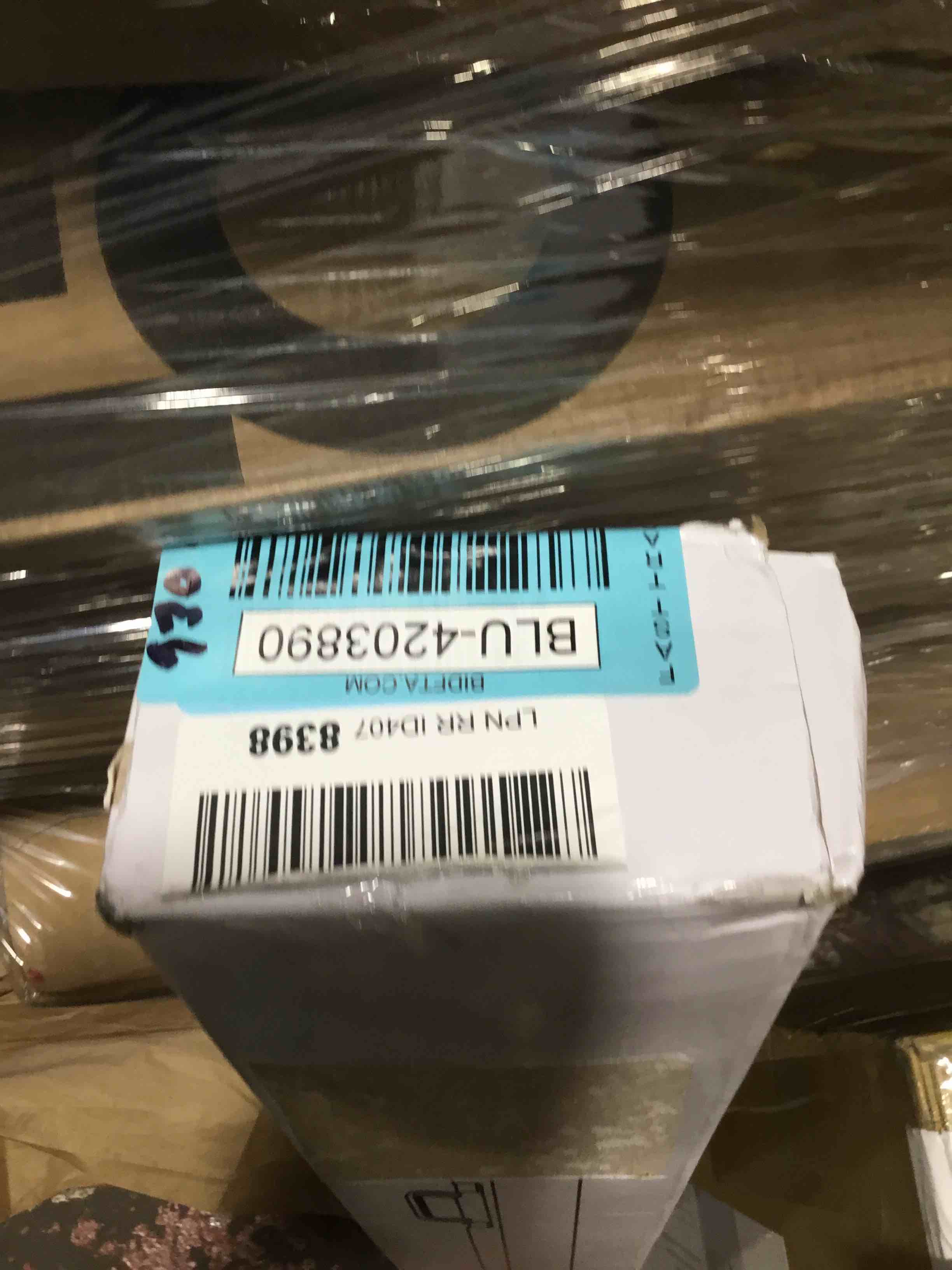 https://s3.amazonaws.com/lotting-images-prod/bidfta/BLU4203890_1708971122633.jpeg