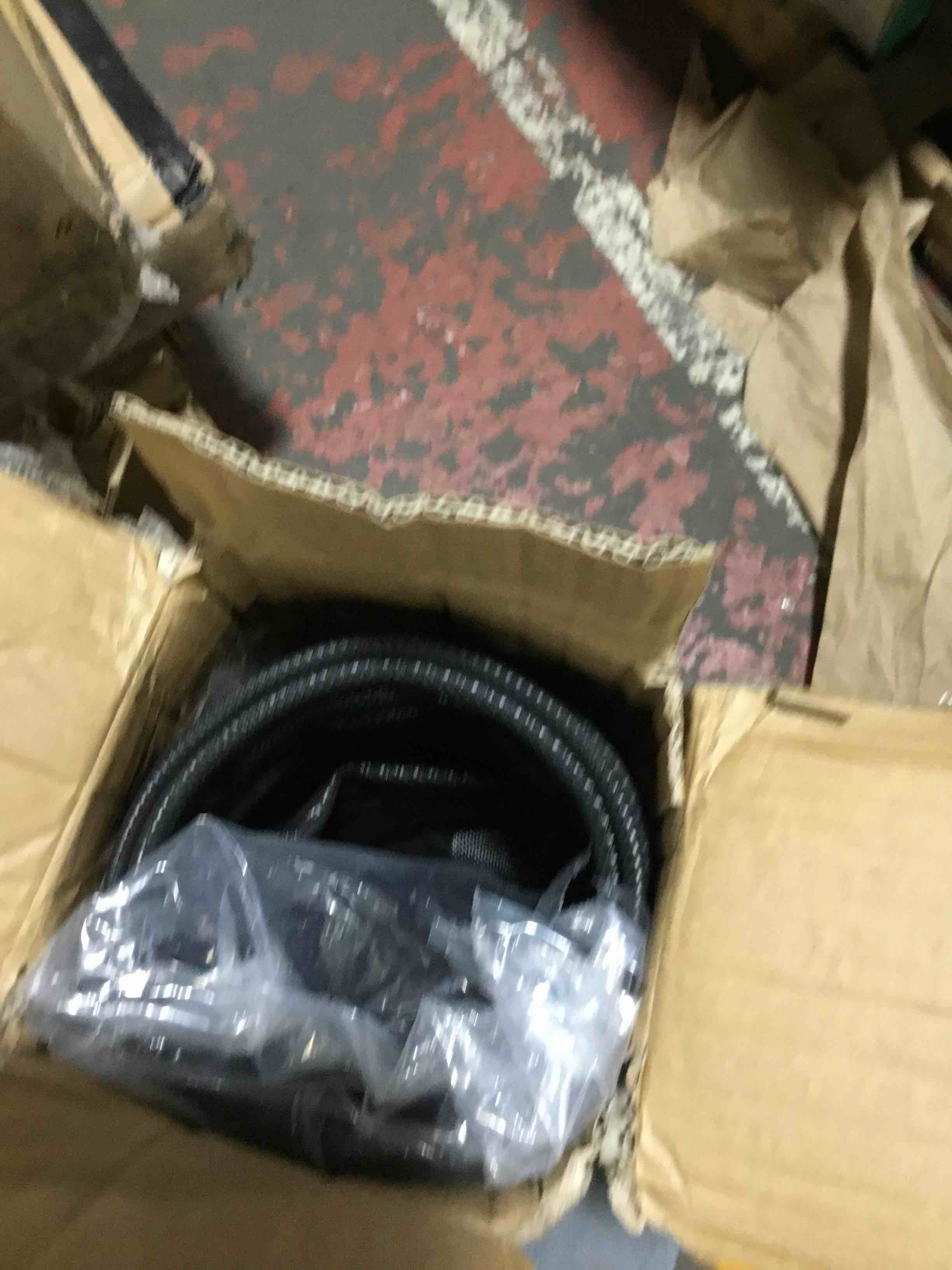 https://s3.amazonaws.com/lotting-images-prod/bidfta/BLU4203895_1708972313381.jpeg
