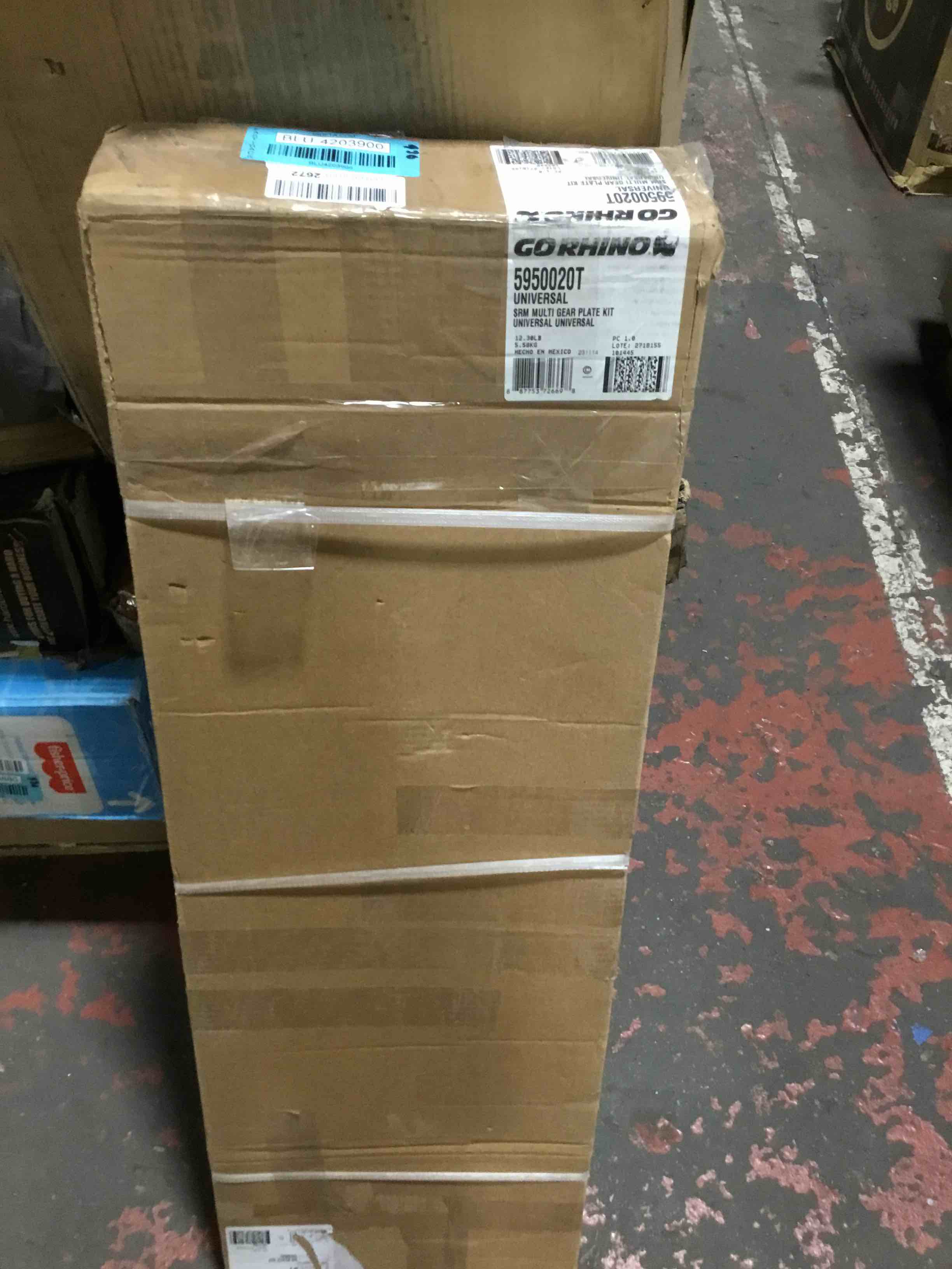 https://s3.amazonaws.com/lotting-images-prod/bidfta/BLU4203900_1708973252846.jpeg
