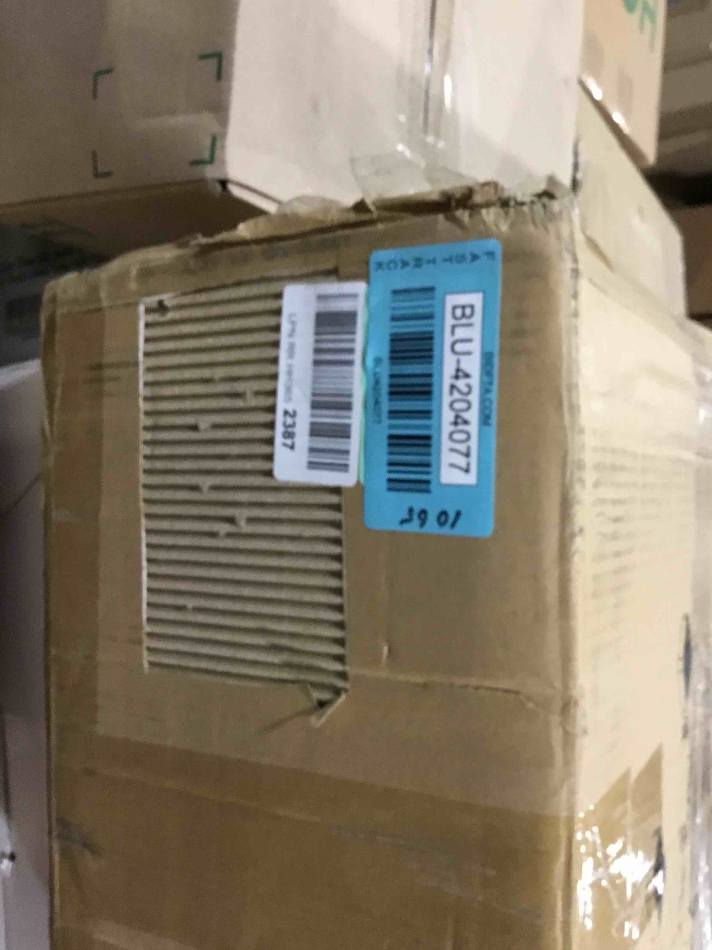 https://s3.amazonaws.com/lotting-images-prod/bidfta/BLU4204077_1709567518494.jpeg