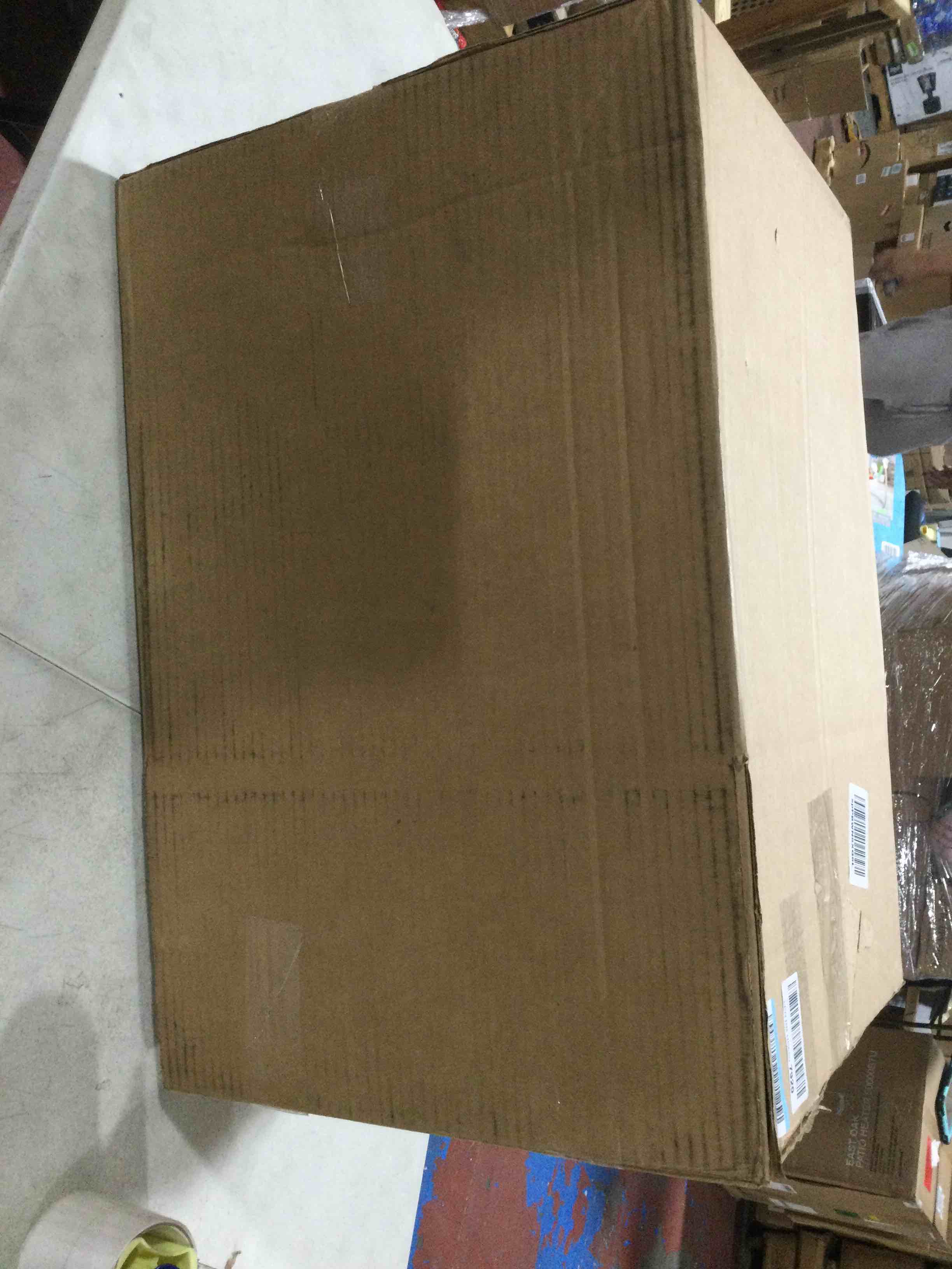 https://s3.amazonaws.com/lotting-images-prod/bidfta/BLU4205324_1708445756462.jpeg