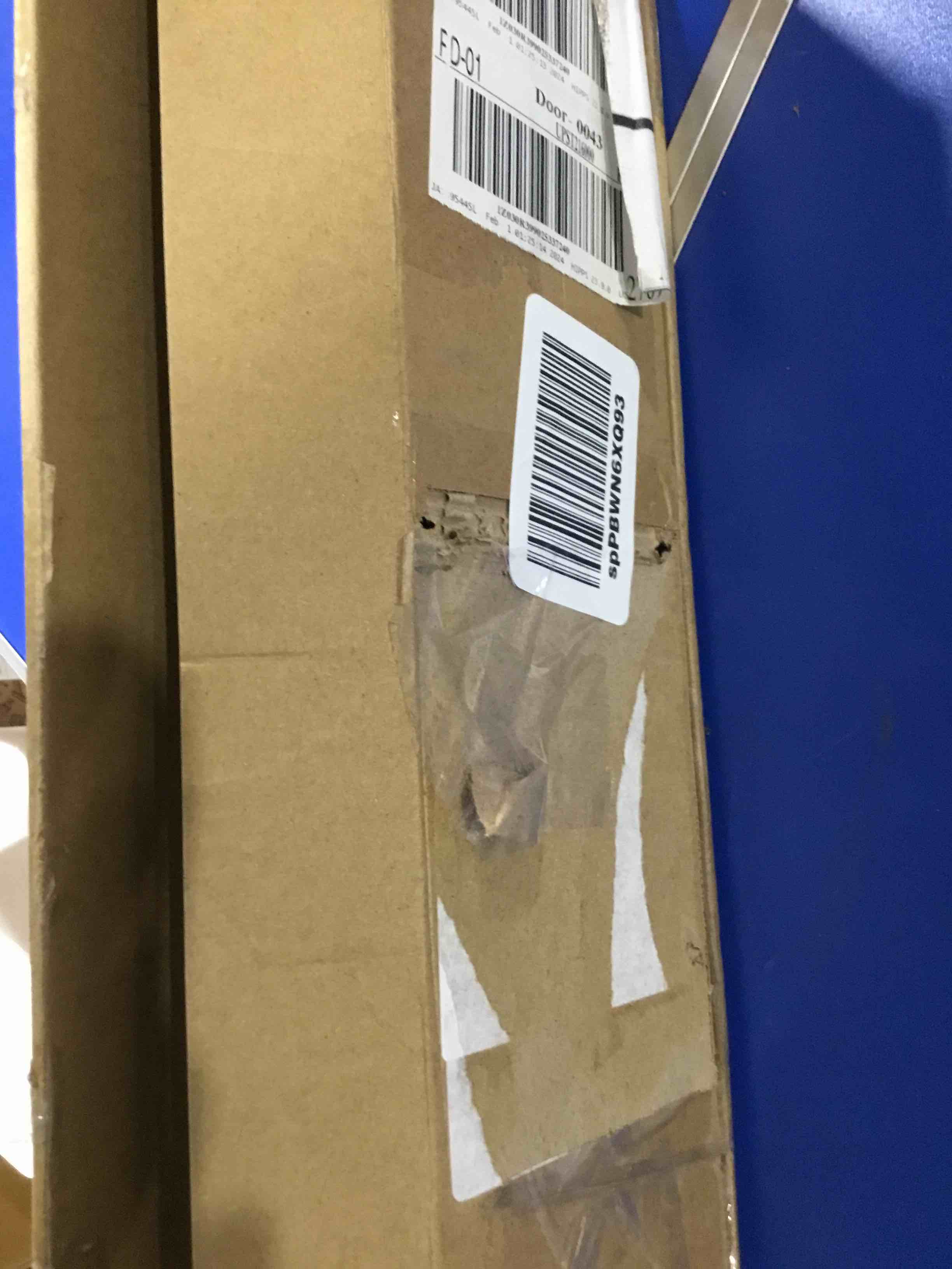 https://s3.amazonaws.com/lotting-images-prod/bidfta/BLU4205532_1708631547816.jpeg