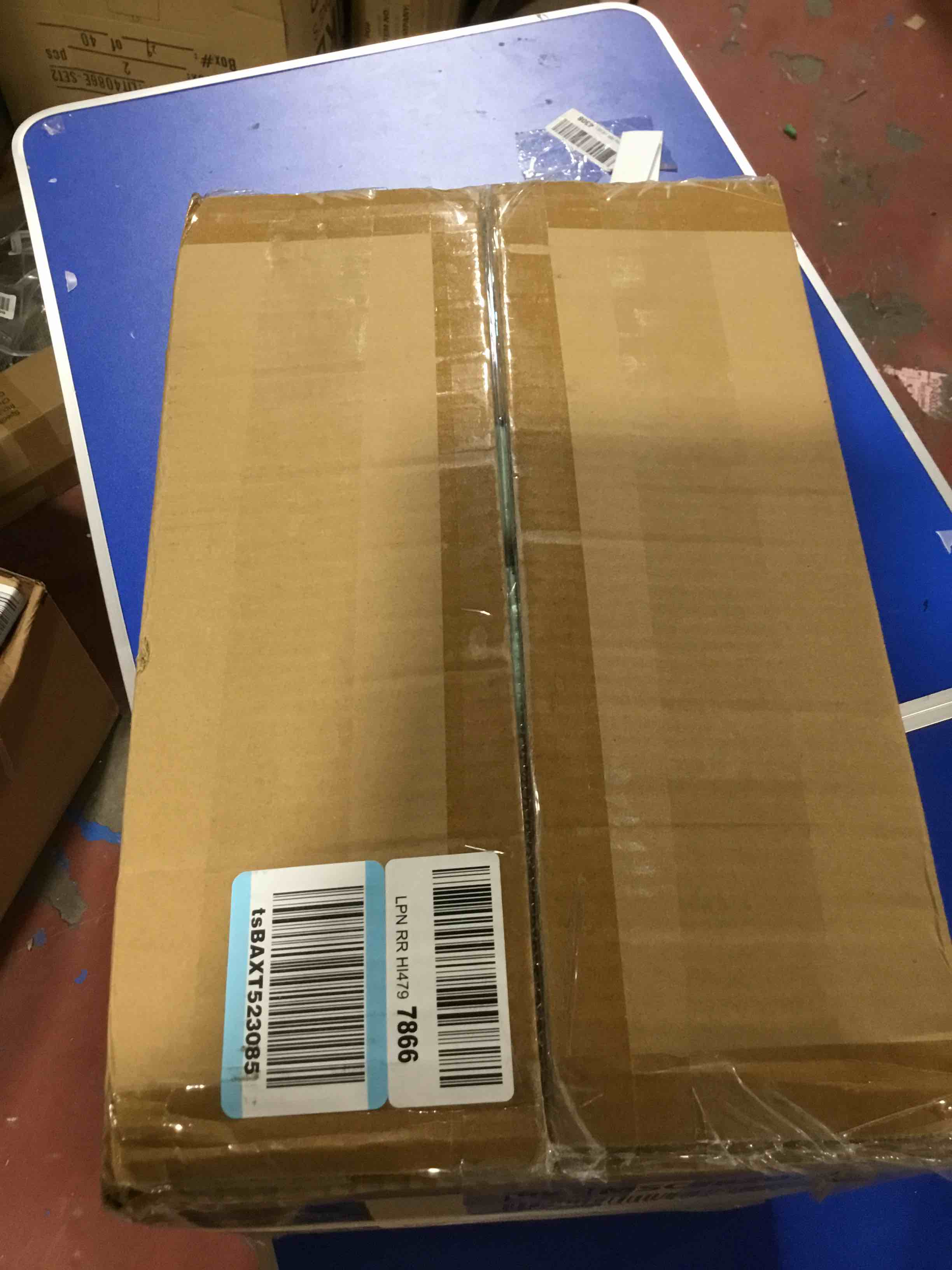 https://s3.amazonaws.com/lotting-images-prod/bidfta/BLU4205536_1708632137596.jpeg