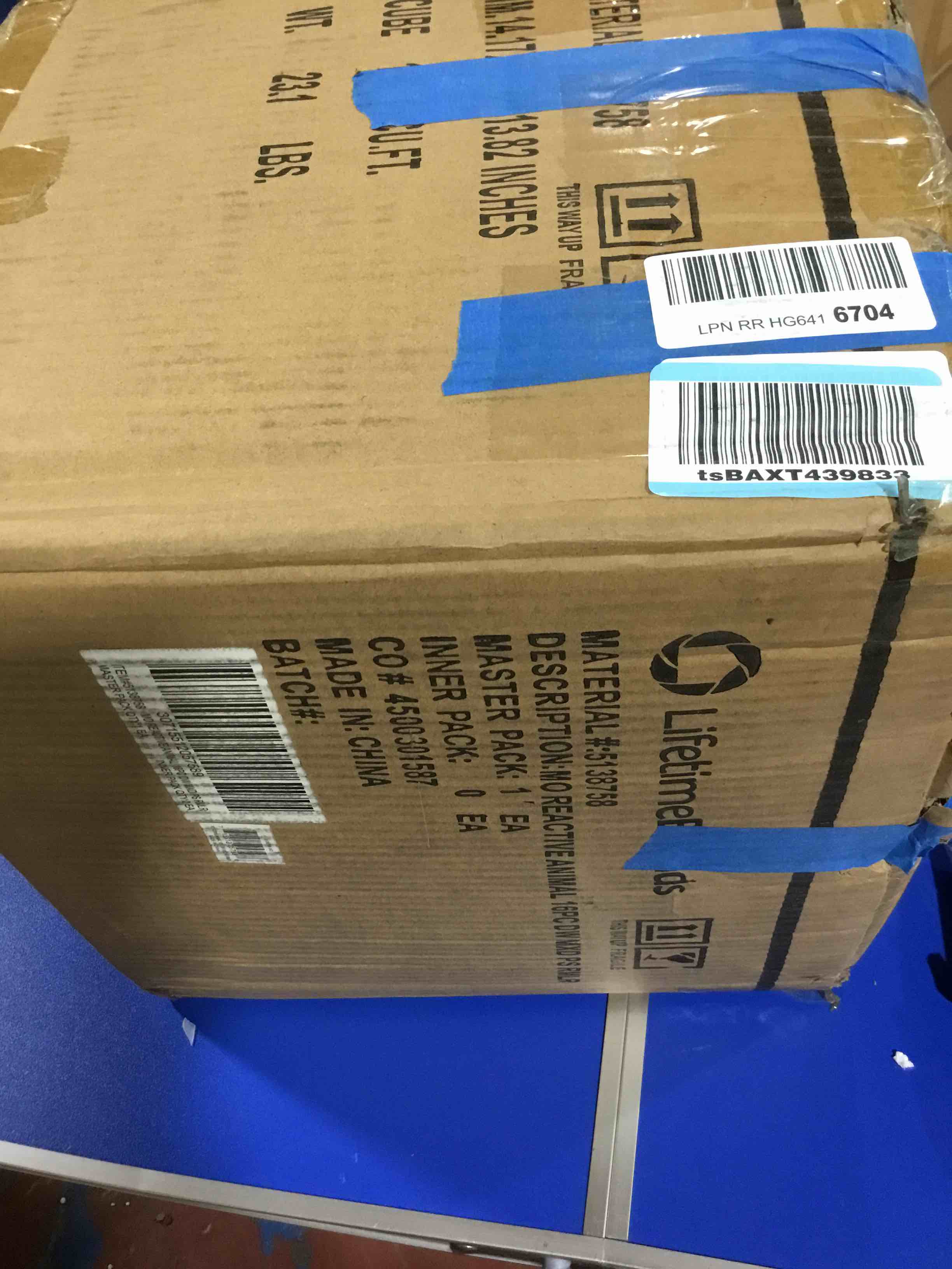 https://s3.amazonaws.com/lotting-images-prod/bidfta/BLU4205539_1708632611814.jpeg