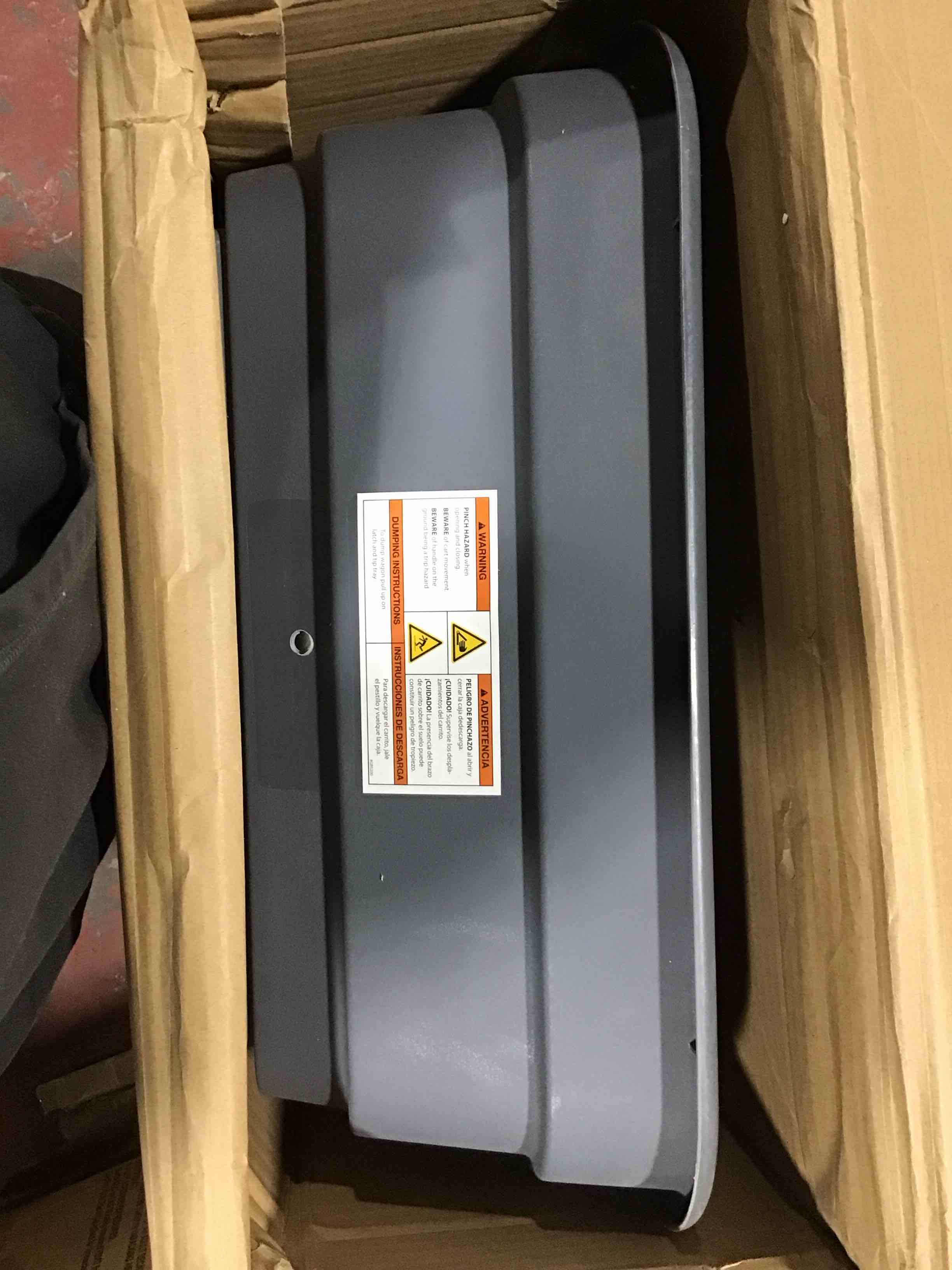 https://s3.amazonaws.com/lotting-images-prod/bidfta/BLU4207667_1706550958845.jpeg