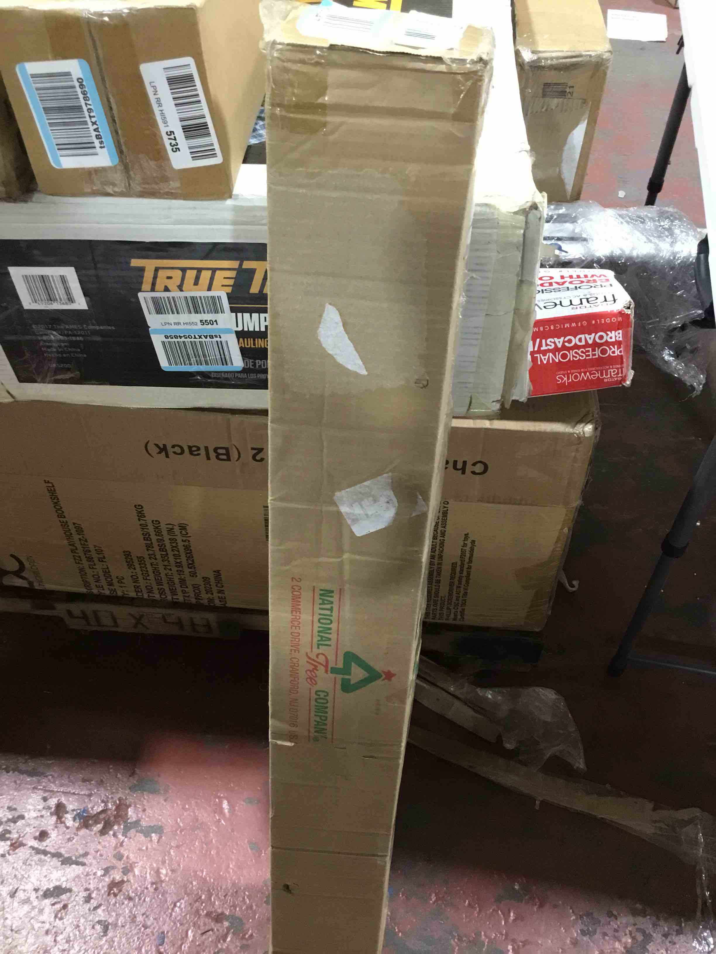 https://s3.amazonaws.com/lotting-images-prod/bidfta/BLU4207674_1706621882864.jpeg