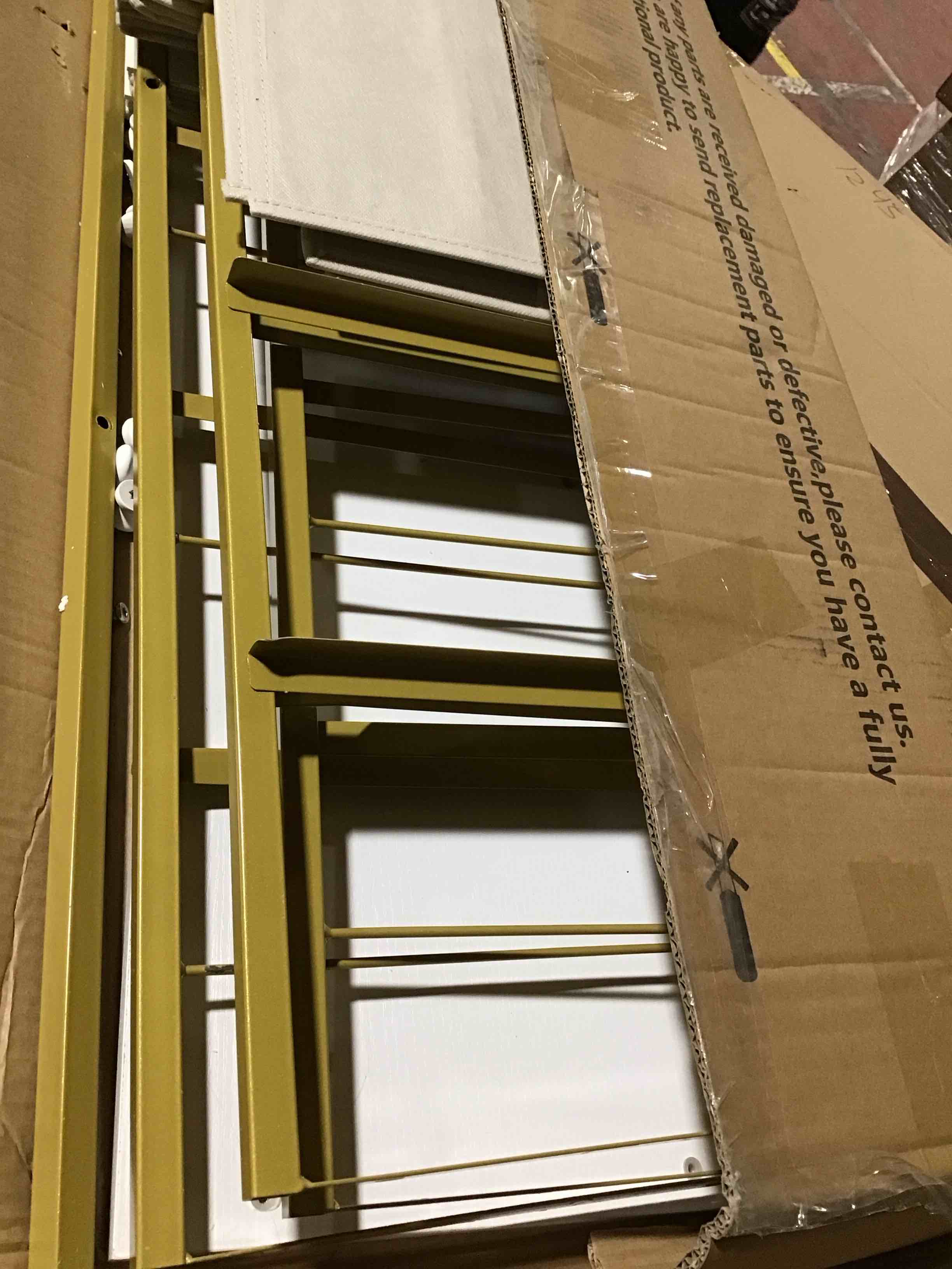 https://s3.amazonaws.com/lotting-images-prod/bidfta/BLU4207816_1706881882448.jpeg