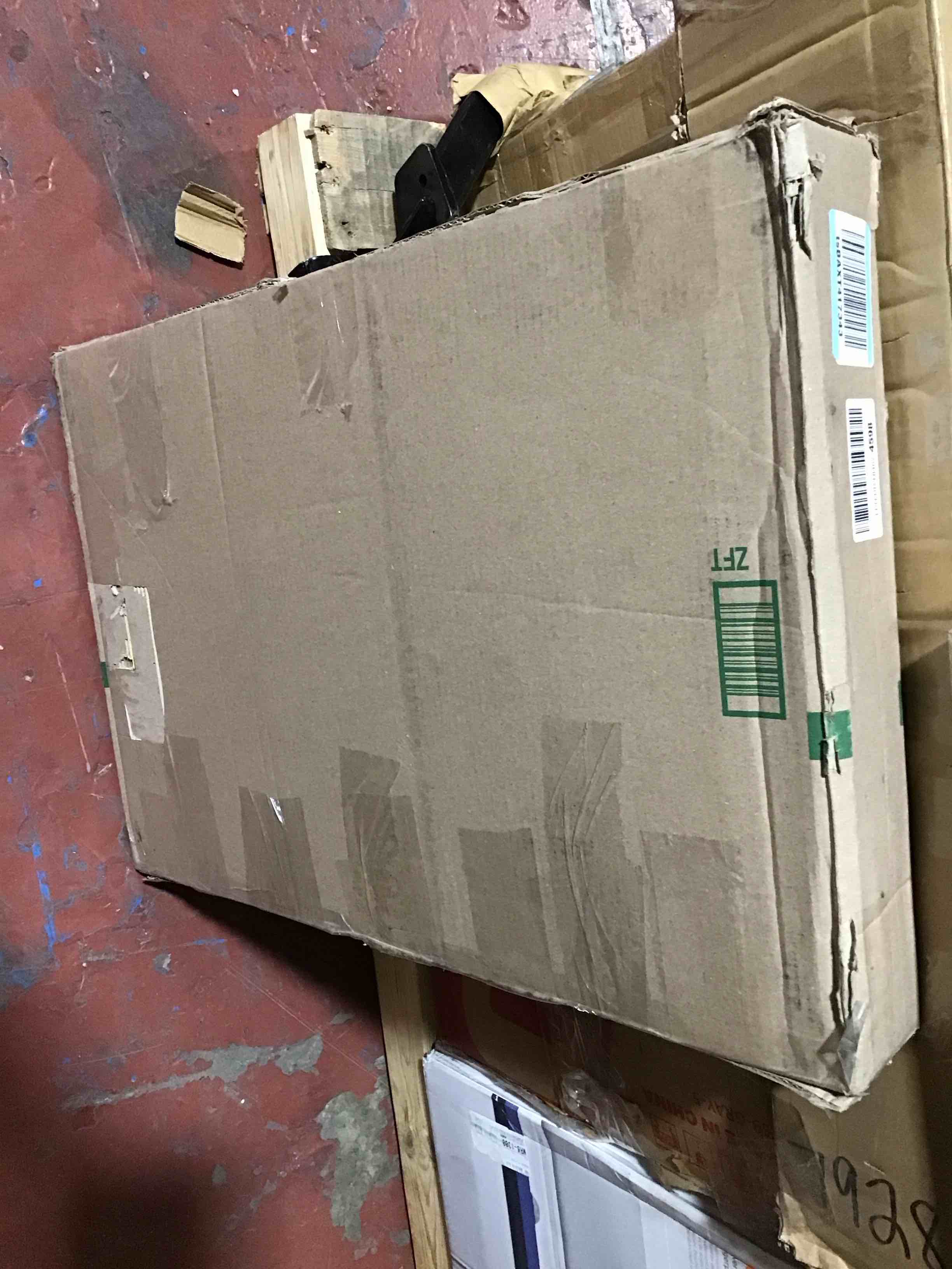 https://s3.amazonaws.com/lotting-images-prod/bidfta/BLU4207818_1706880945946.jpeg