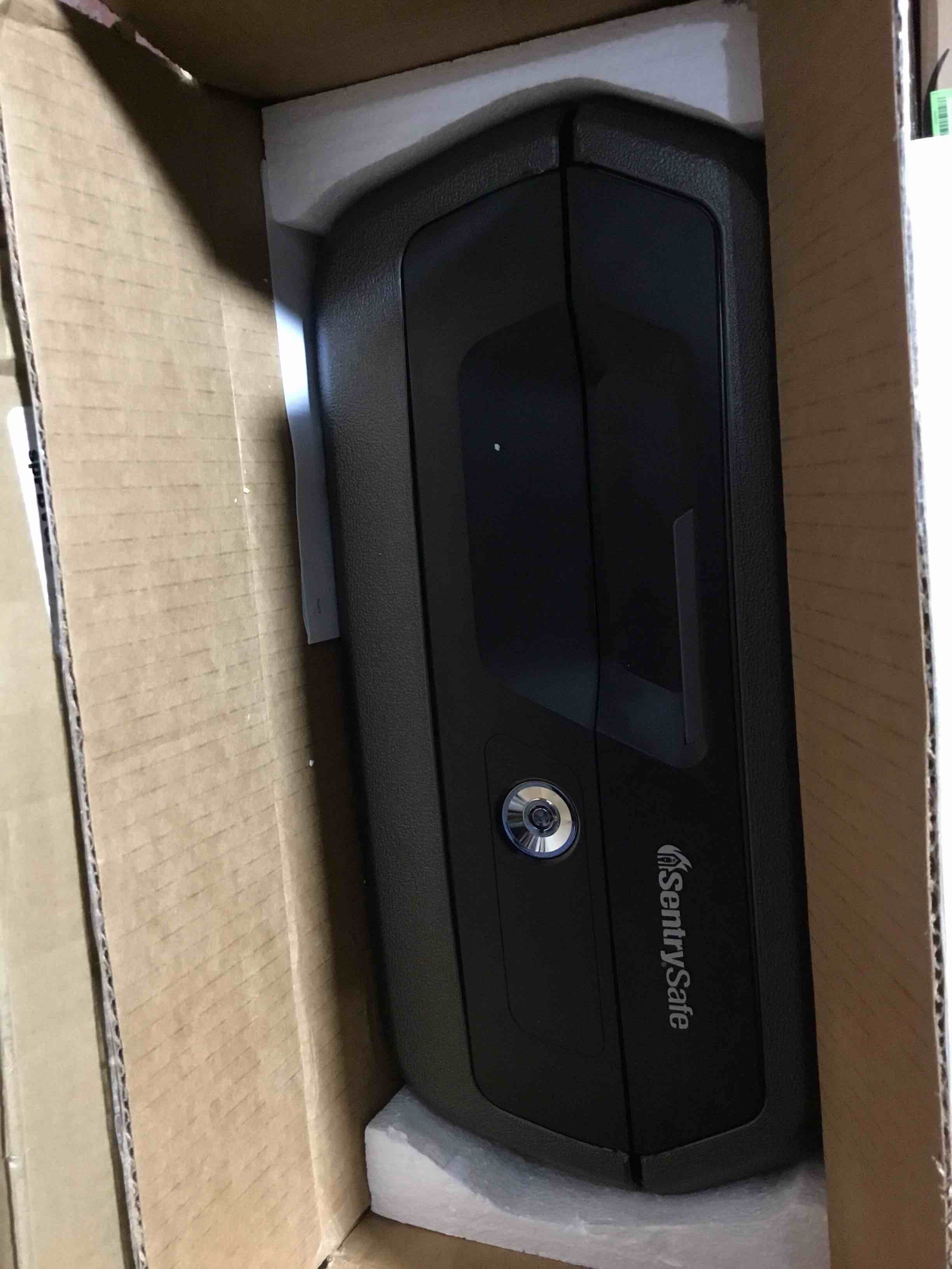 https://s3.amazonaws.com/lotting-images-prod/bidfta/BLU4207825_1706809201744.jpeg