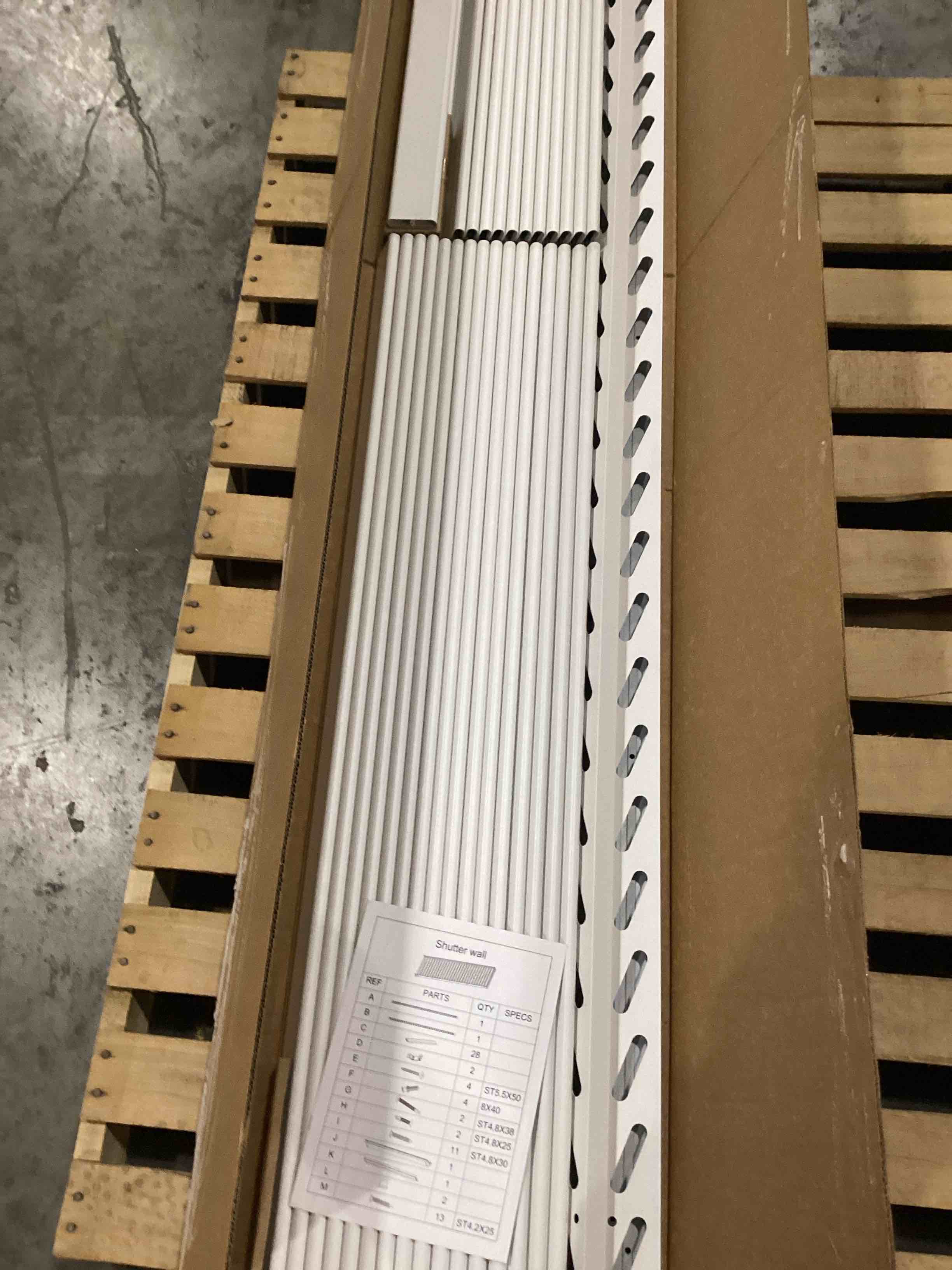 https://s3.amazonaws.com/lotting-images-prod/bidfta/BLU4222976_1698773412442.jpeg