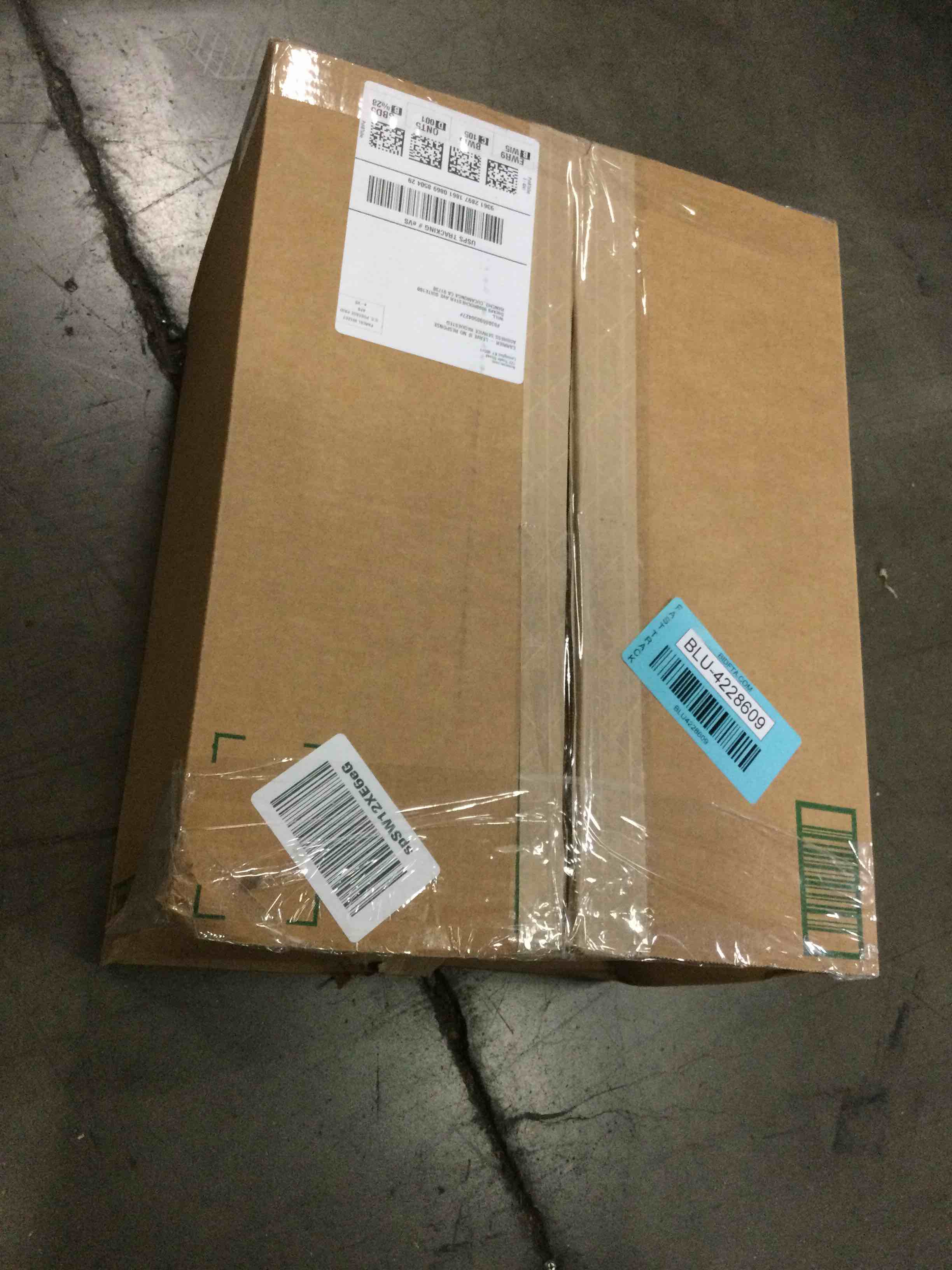 https://s3.amazonaws.com/lotting-images-prod/bidfta/BLU4228609_1699285970424.jpeg