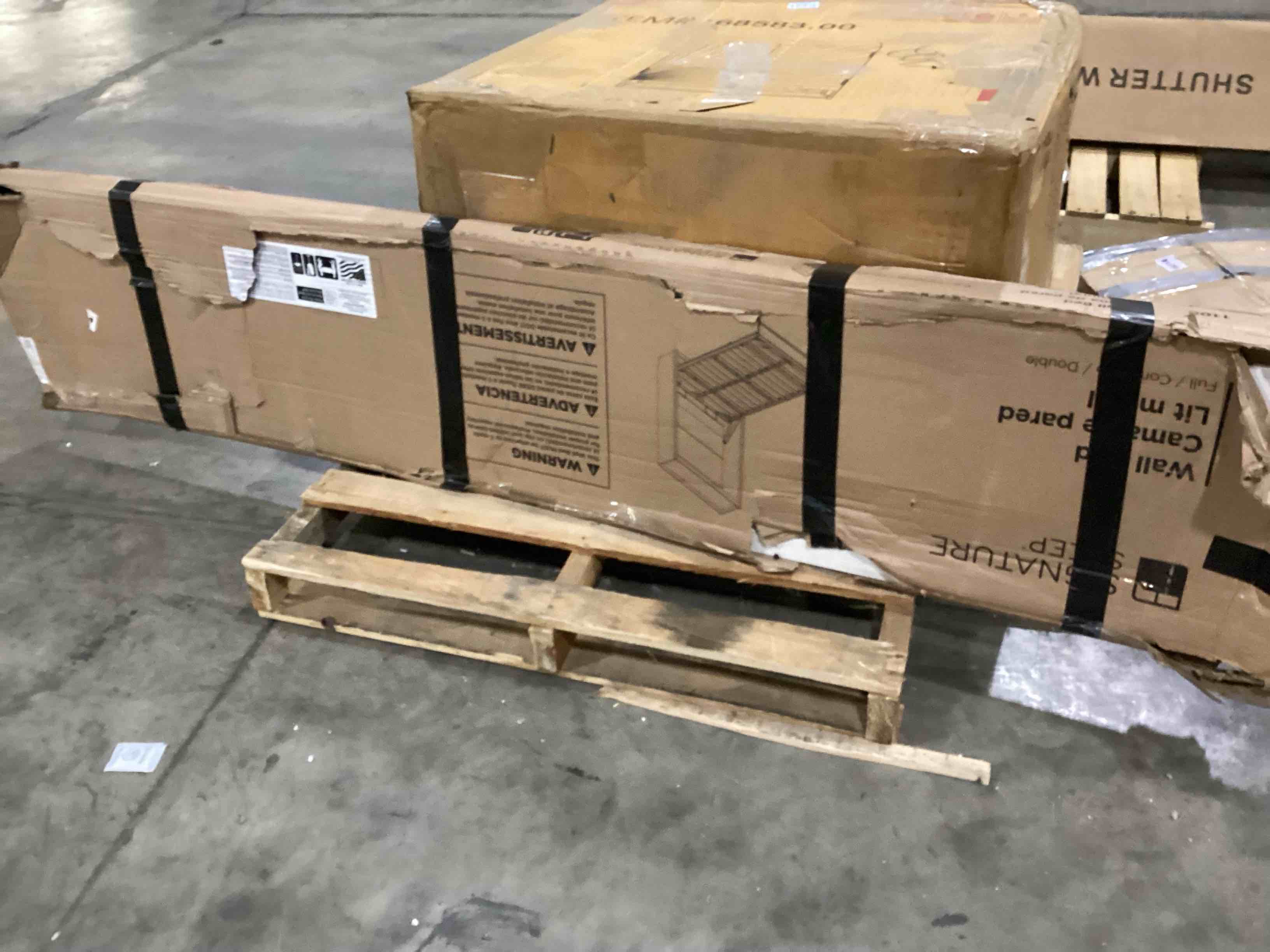 https://s3.amazonaws.com/lotting-images-prod/bidfta/BLU4230063_1698774091048.jpeg