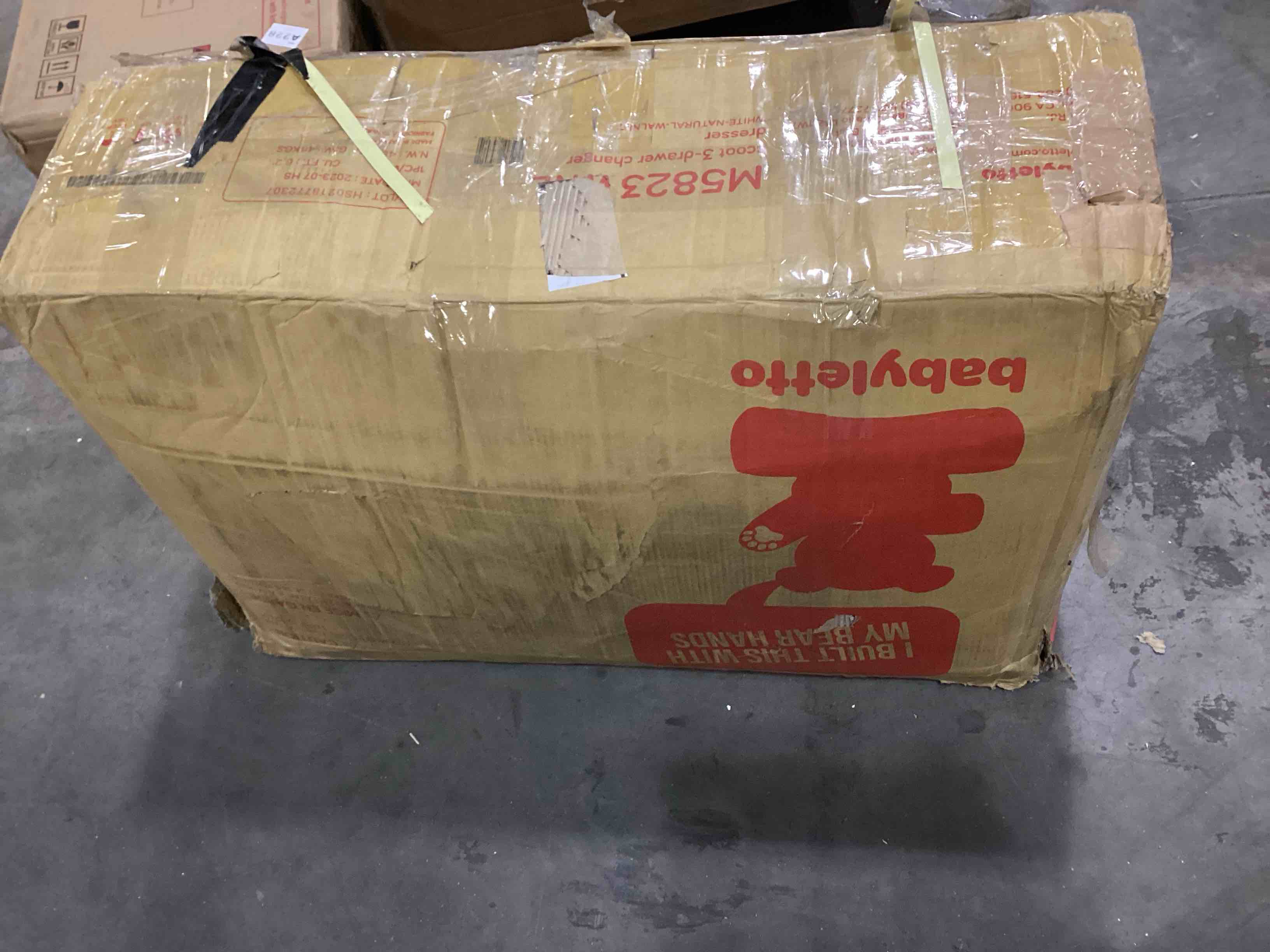 https://s3.amazonaws.com/lotting-images-prod/bidfta/BLU4230135_1698844552825.jpeg