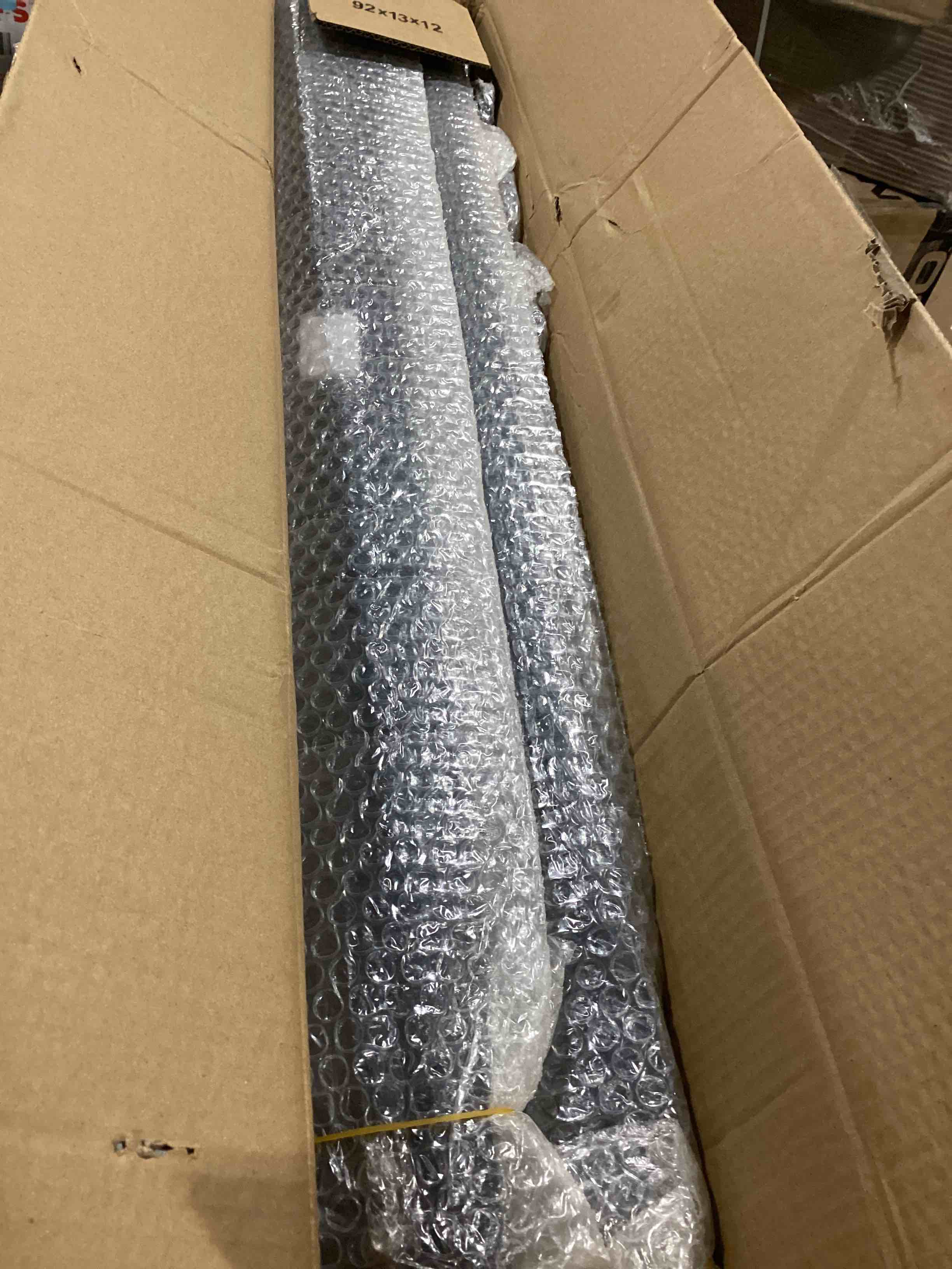 https://s3.amazonaws.com/lotting-images-prod/bidfta/BLU4230472_1701801767919.jpeg