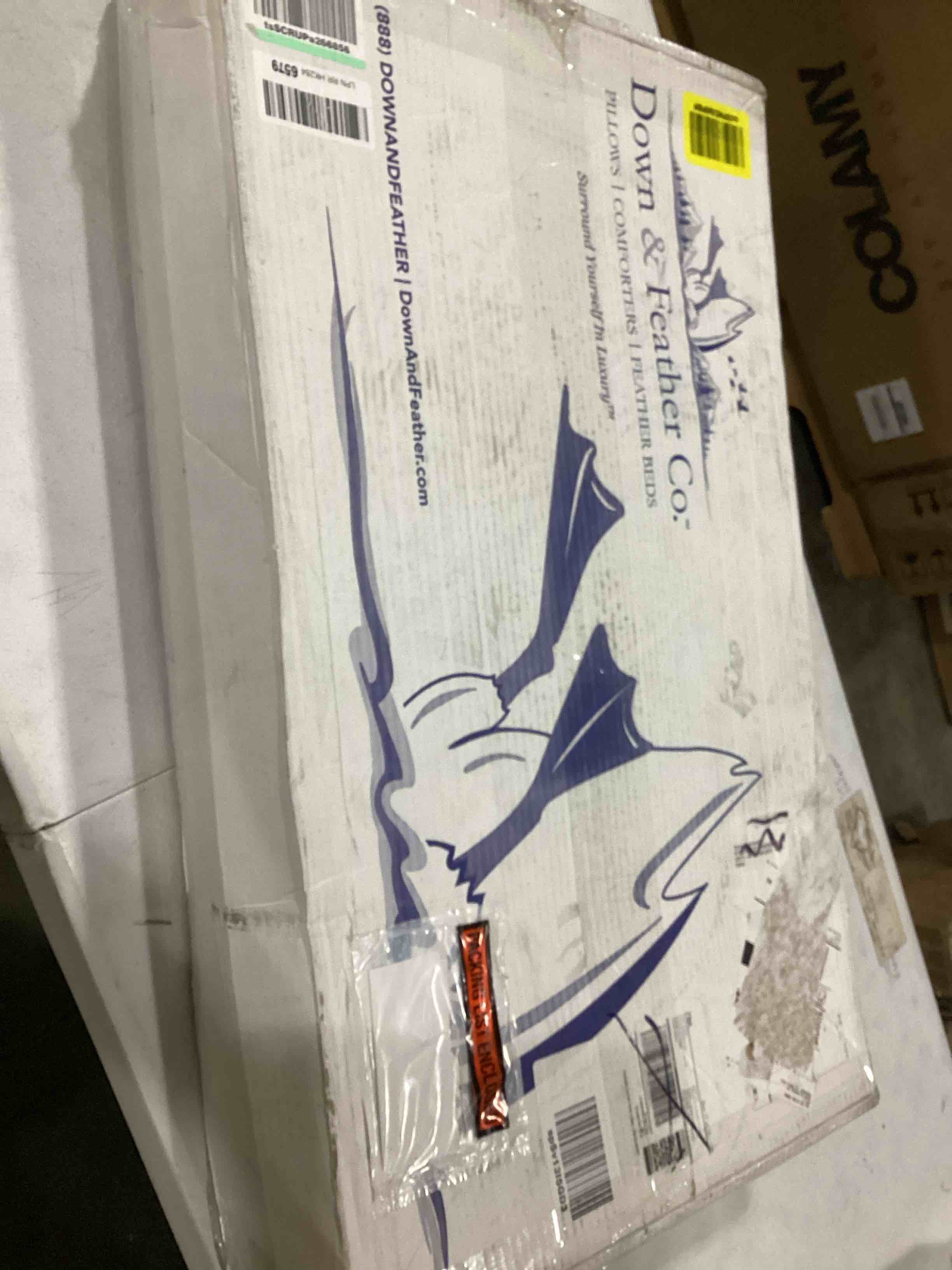 https://s3.amazonaws.com/lotting-images-prod/bidfta/BLU4230496_1701867670913.jpeg