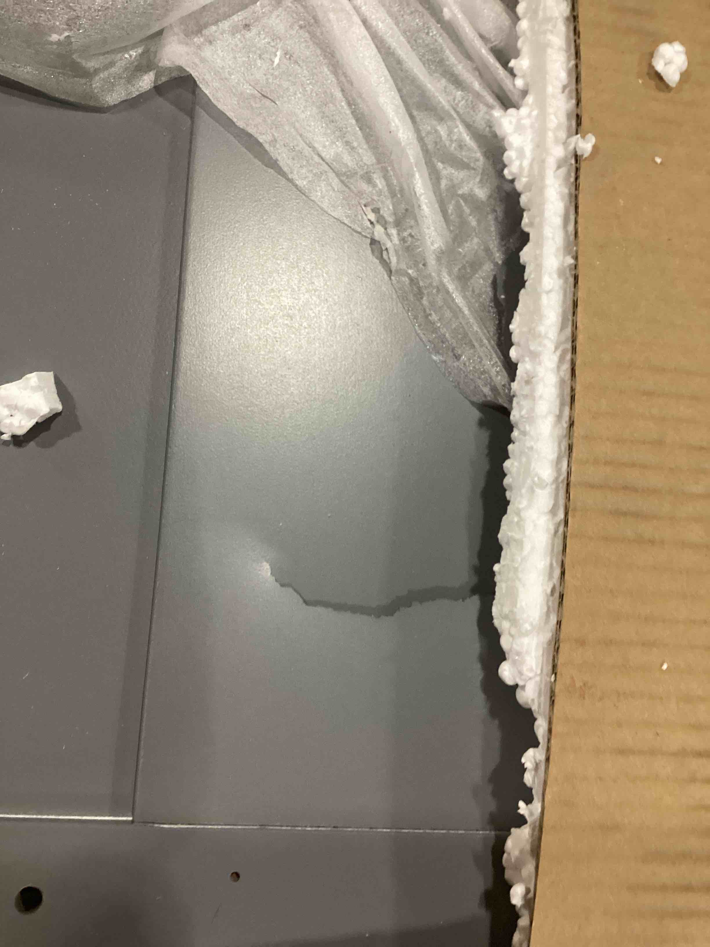 https://s3.amazonaws.com/lotting-images-prod/bidfta/BLU4231399_1702994155353.jpeg