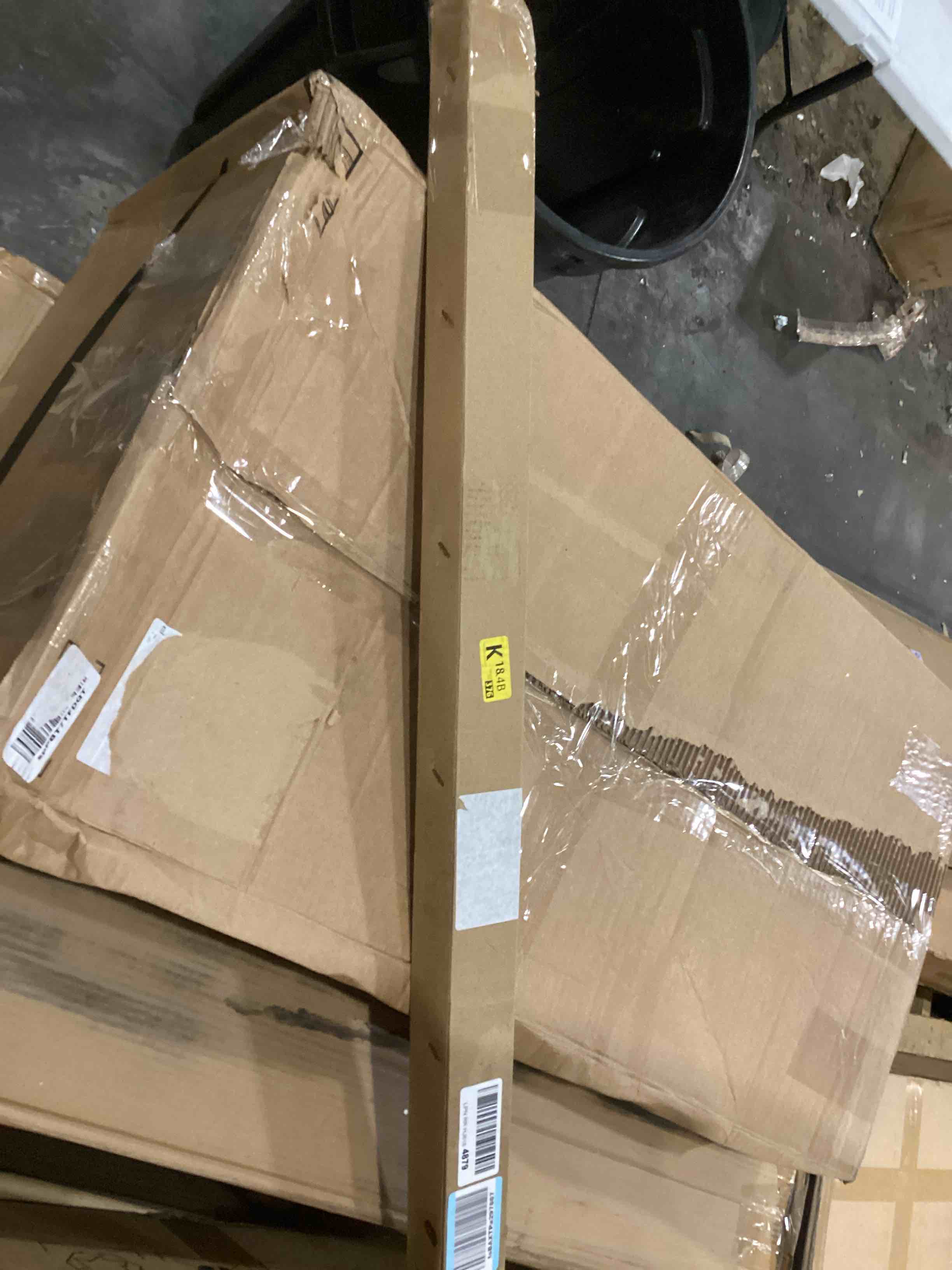 https://s3.amazonaws.com/lotting-images-prod/bidfta/BLU4231408_1702994534563.jpeg