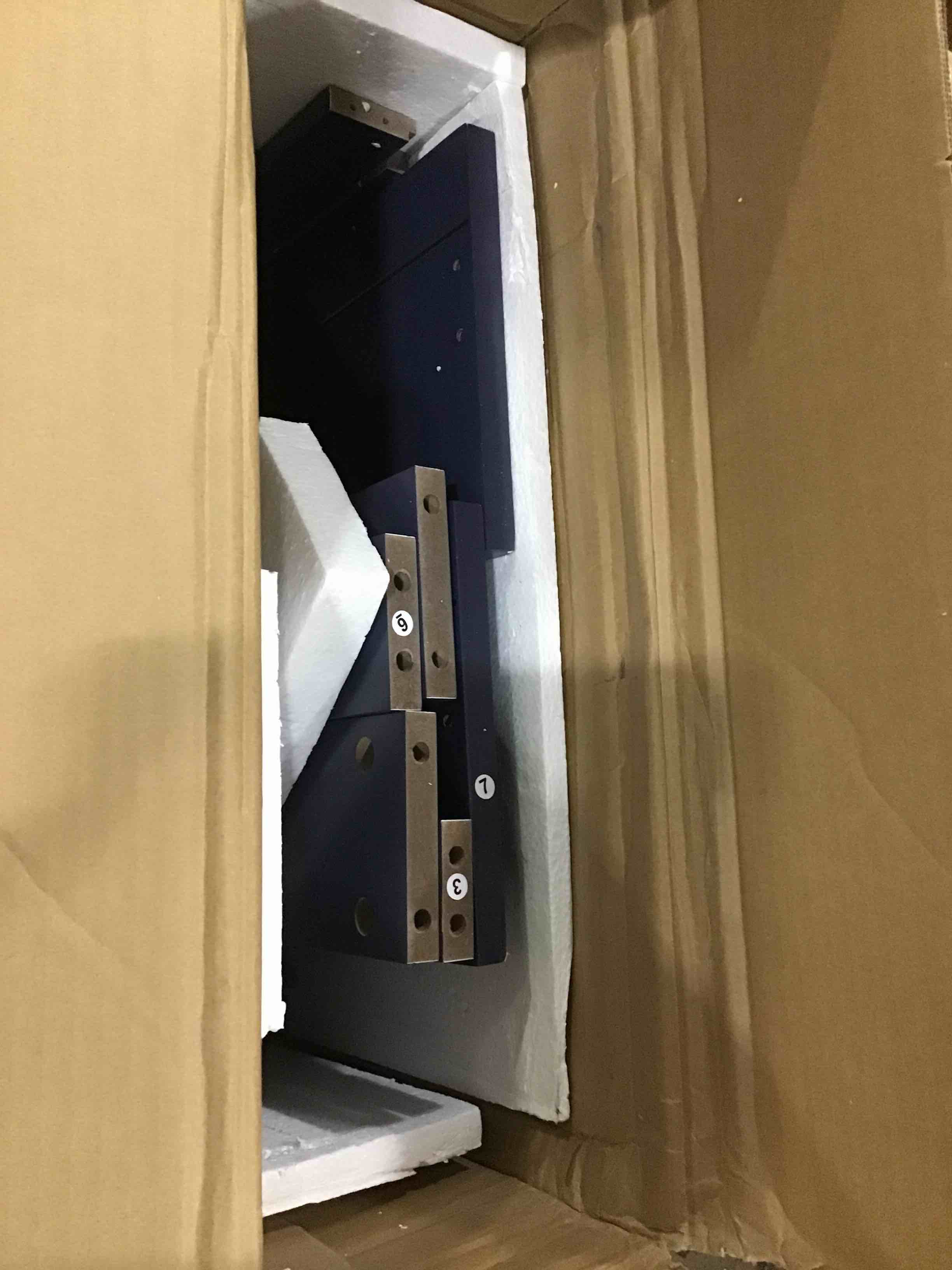 https://s3.amazonaws.com/lotting-images-prod/bidfta/BLU4231493_1703596869479.jpeg