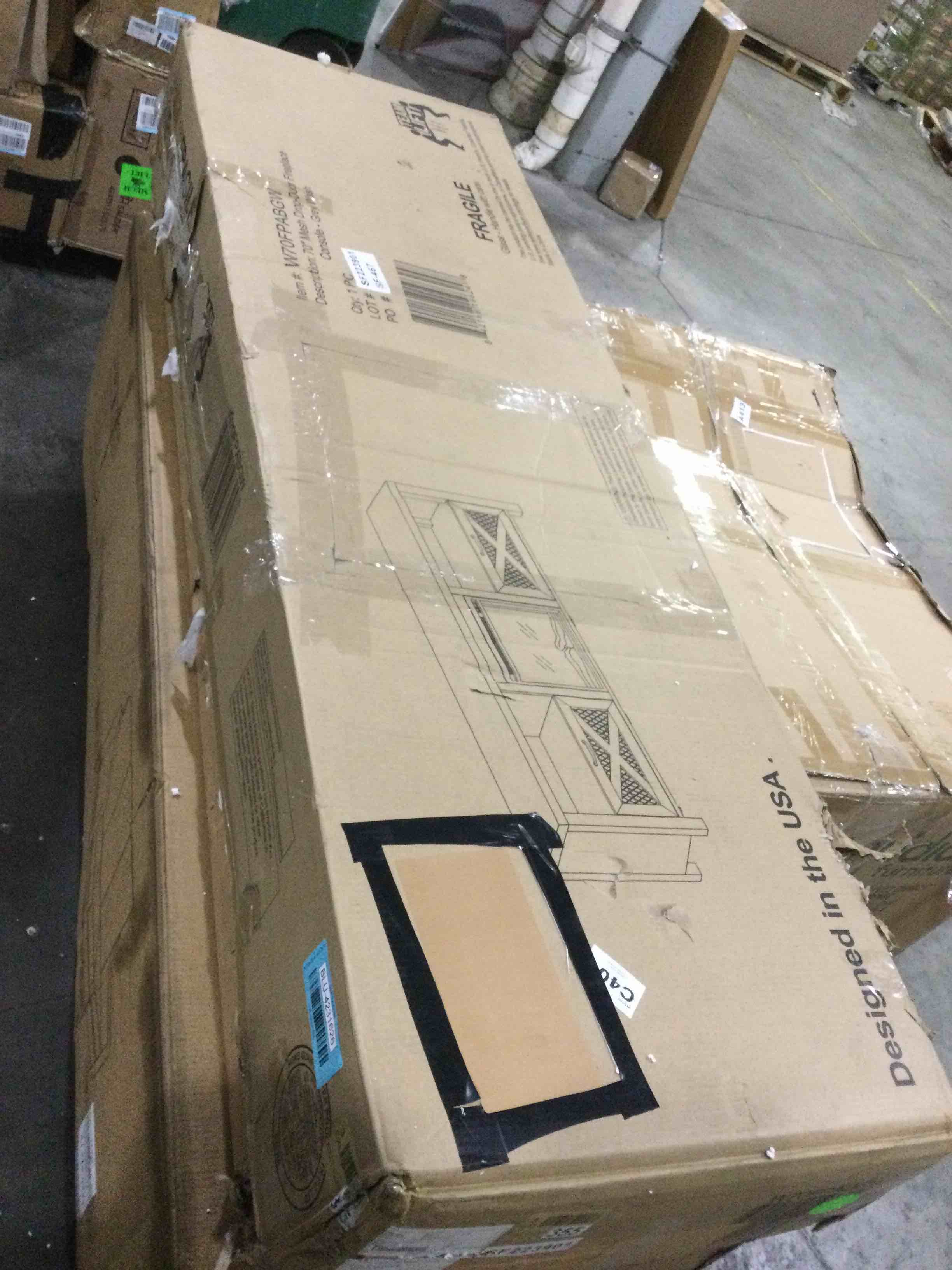 https://s3.amazonaws.com/lotting-images-prod/bidfta/BLU4231626_1703863851173.jpeg
