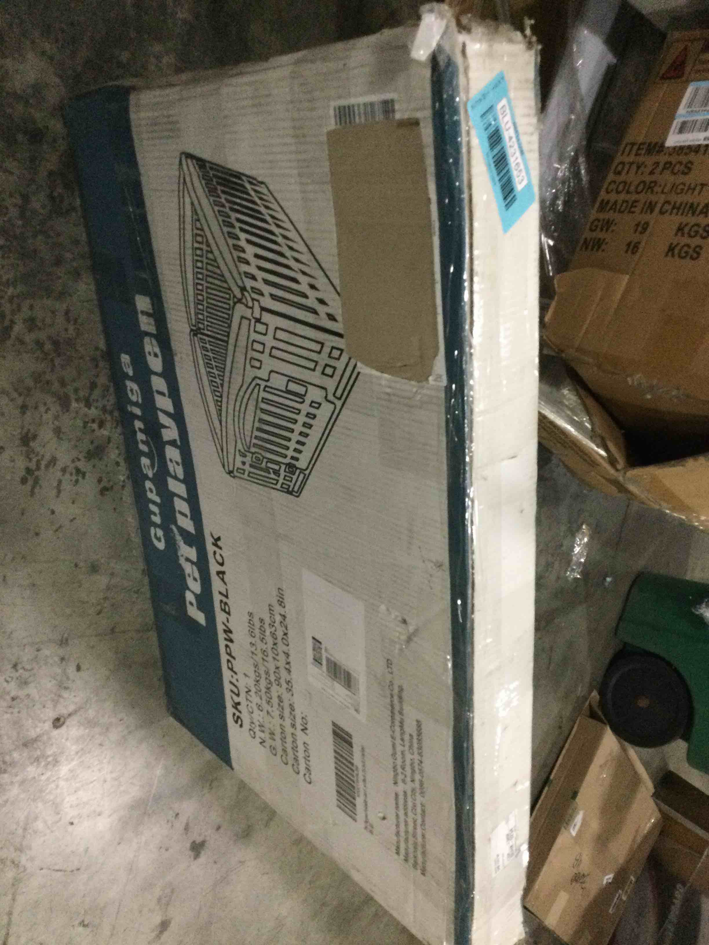 https://s3.amazonaws.com/lotting-images-prod/bidfta/BLU4231653_1703872265409.jpeg