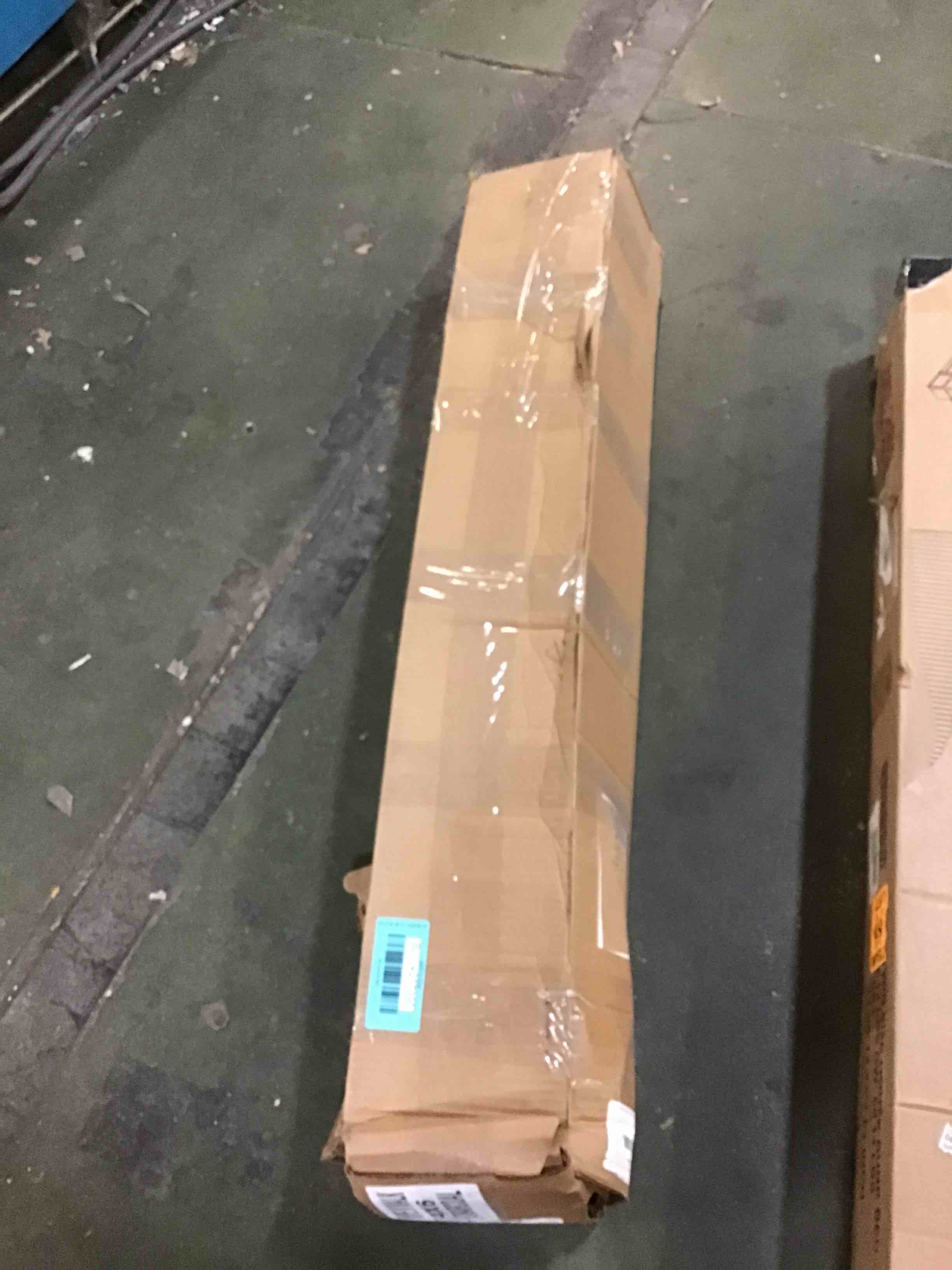 https://s3.amazonaws.com/lotting-images-prod/bidfta/BLU4237390_1676814495829.jpeg