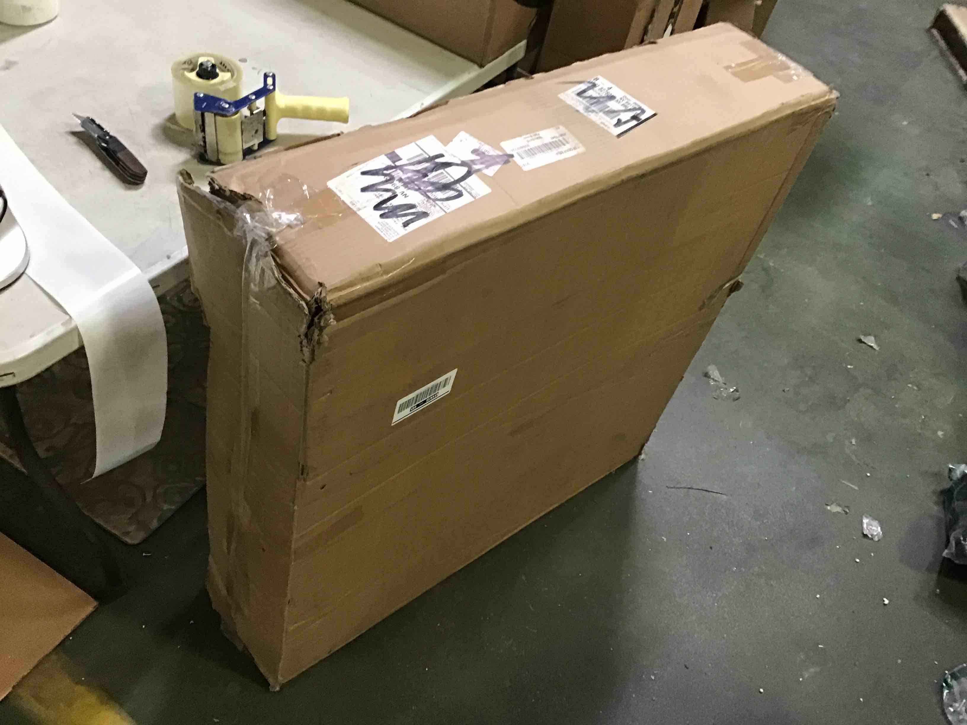 https://s3.amazonaws.com/lotting-images-prod/bidfta/BLU4242400_1676990951038.jpeg