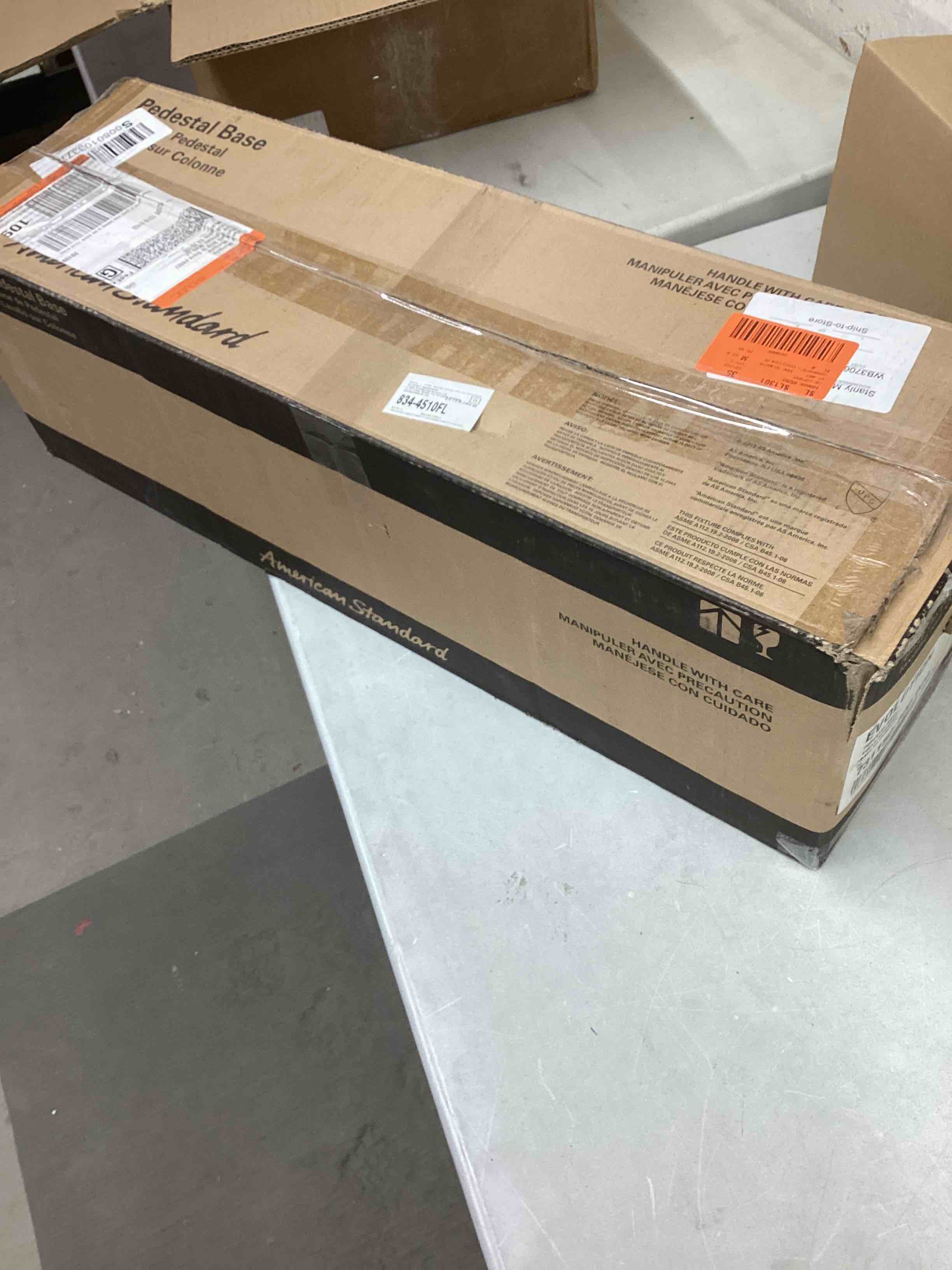 https://s3.amazonaws.com/lotting-images-prod/bidfta/BLU4255701_1678141240736.jpeg