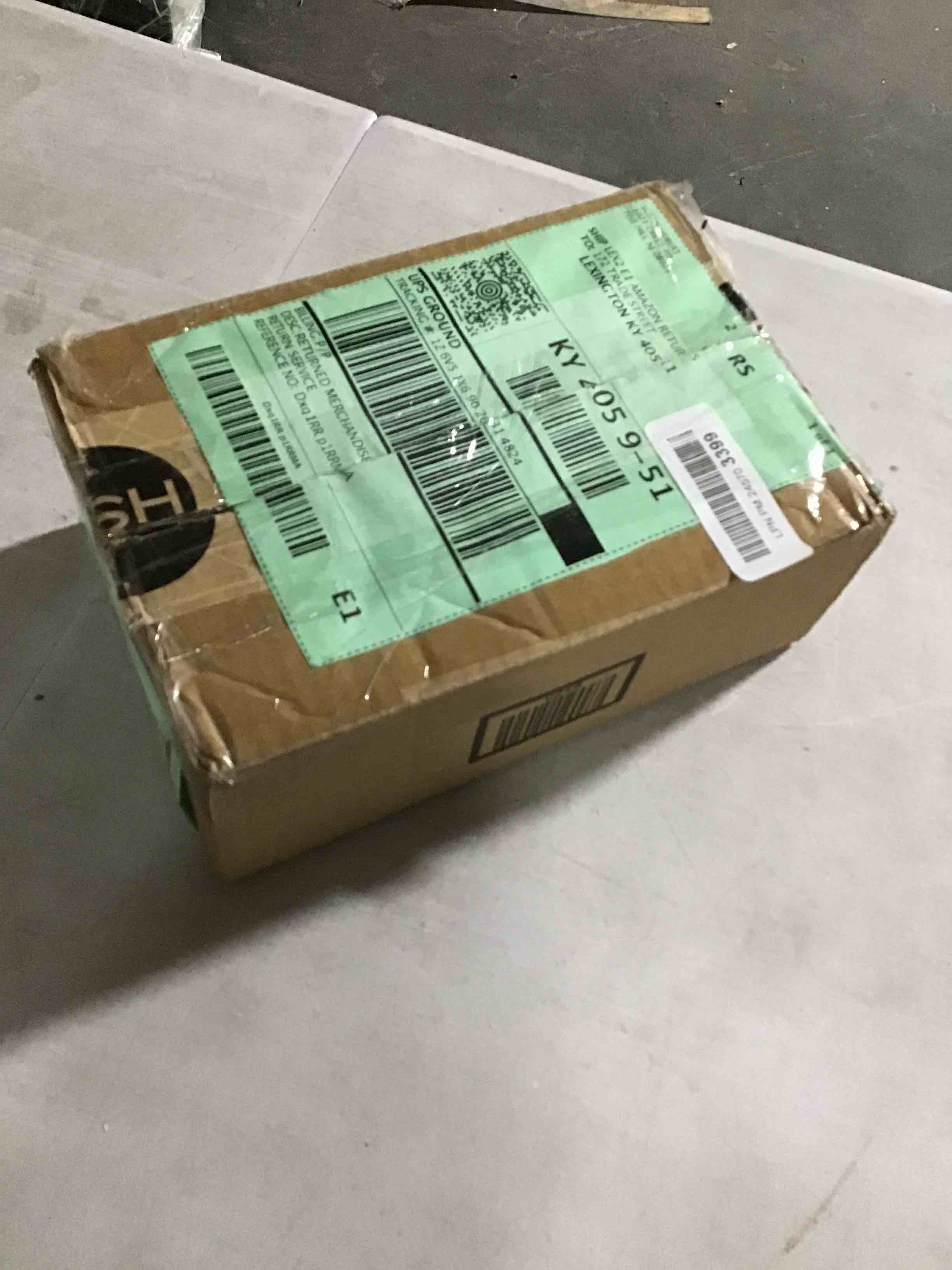https://s3.amazonaws.com/lotting-images-prod/bidfta/BLU4257487_1682357961618.jpeg
