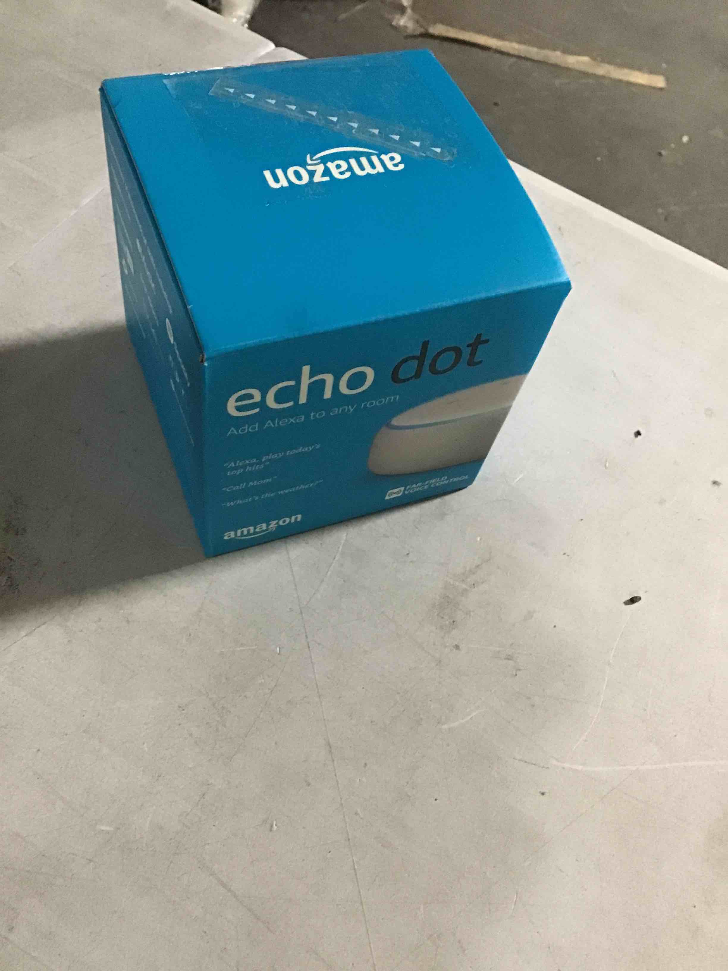 https://s3.amazonaws.com/lotting-images-prod/bidfta/BLU4257503_1682361500867.jpeg