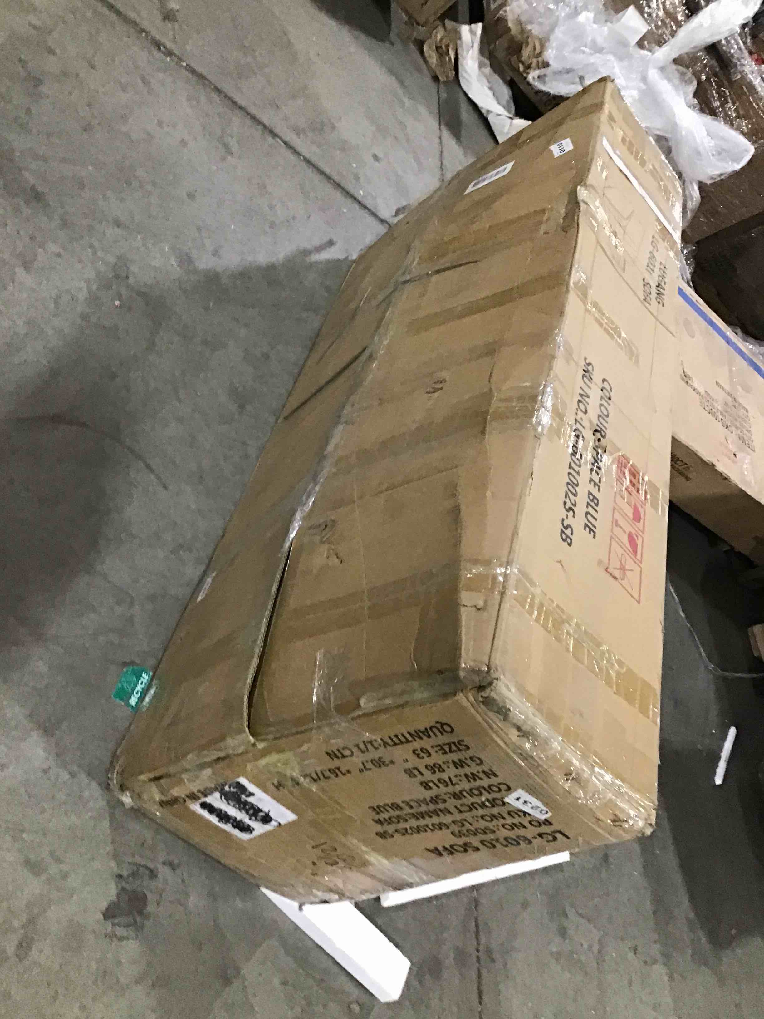 https://s3.amazonaws.com/lotting-images-prod/bidfta/BLU4267483_1683033945451.jpeg