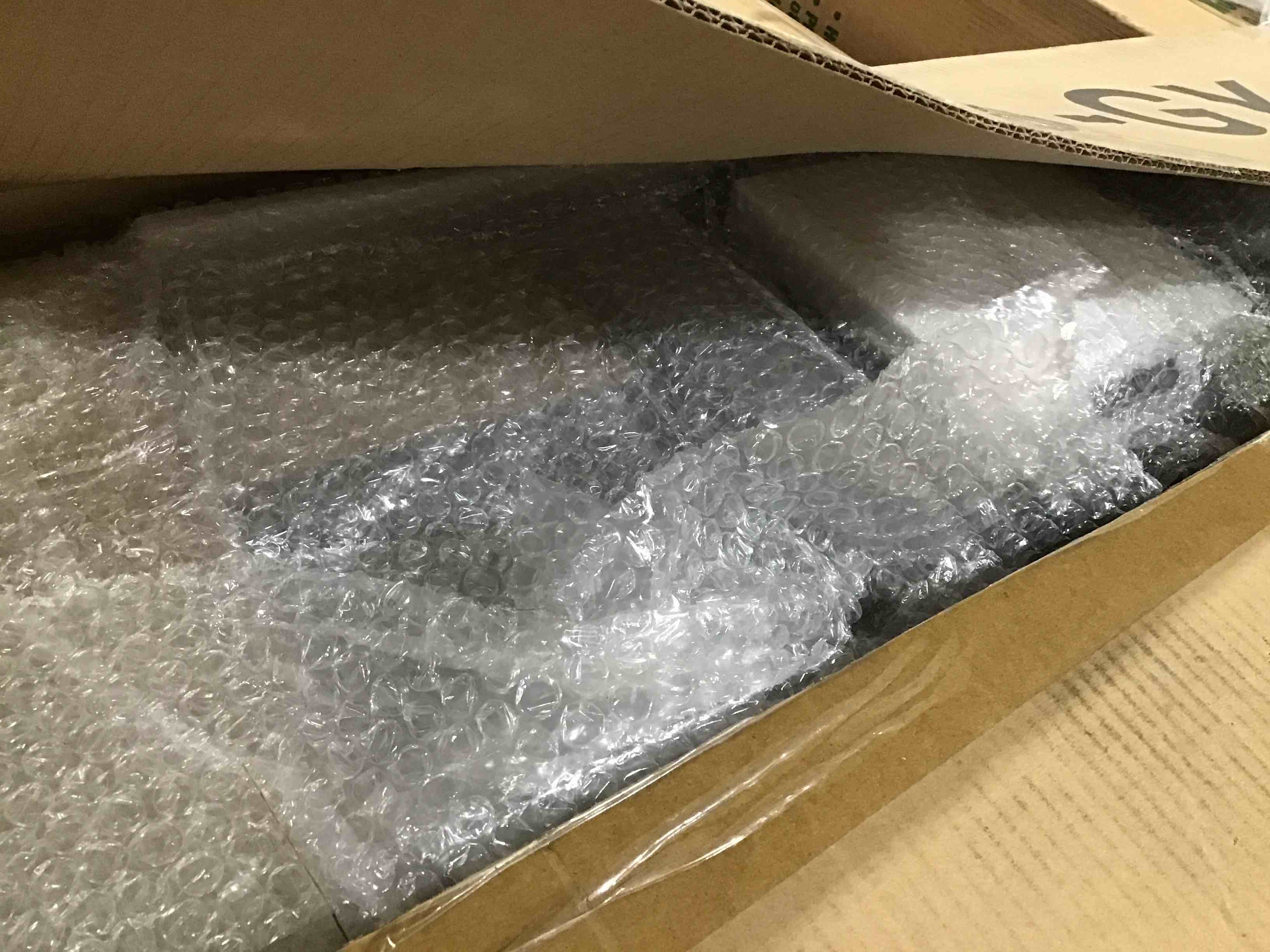 https://s3.amazonaws.com/lotting-images-prod/bidfta/BLU4268506_1687266190667.jpeg