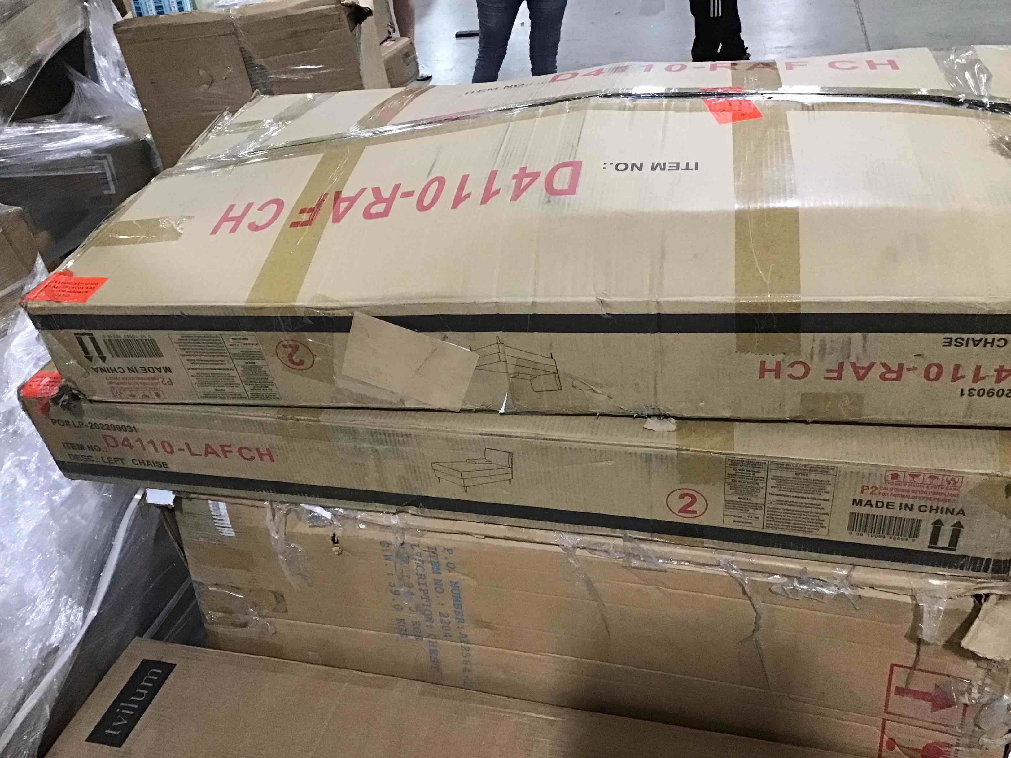https://s3.amazonaws.com/lotting-images-prod/bidfta/BLU4269050_1687976816583.jpeg