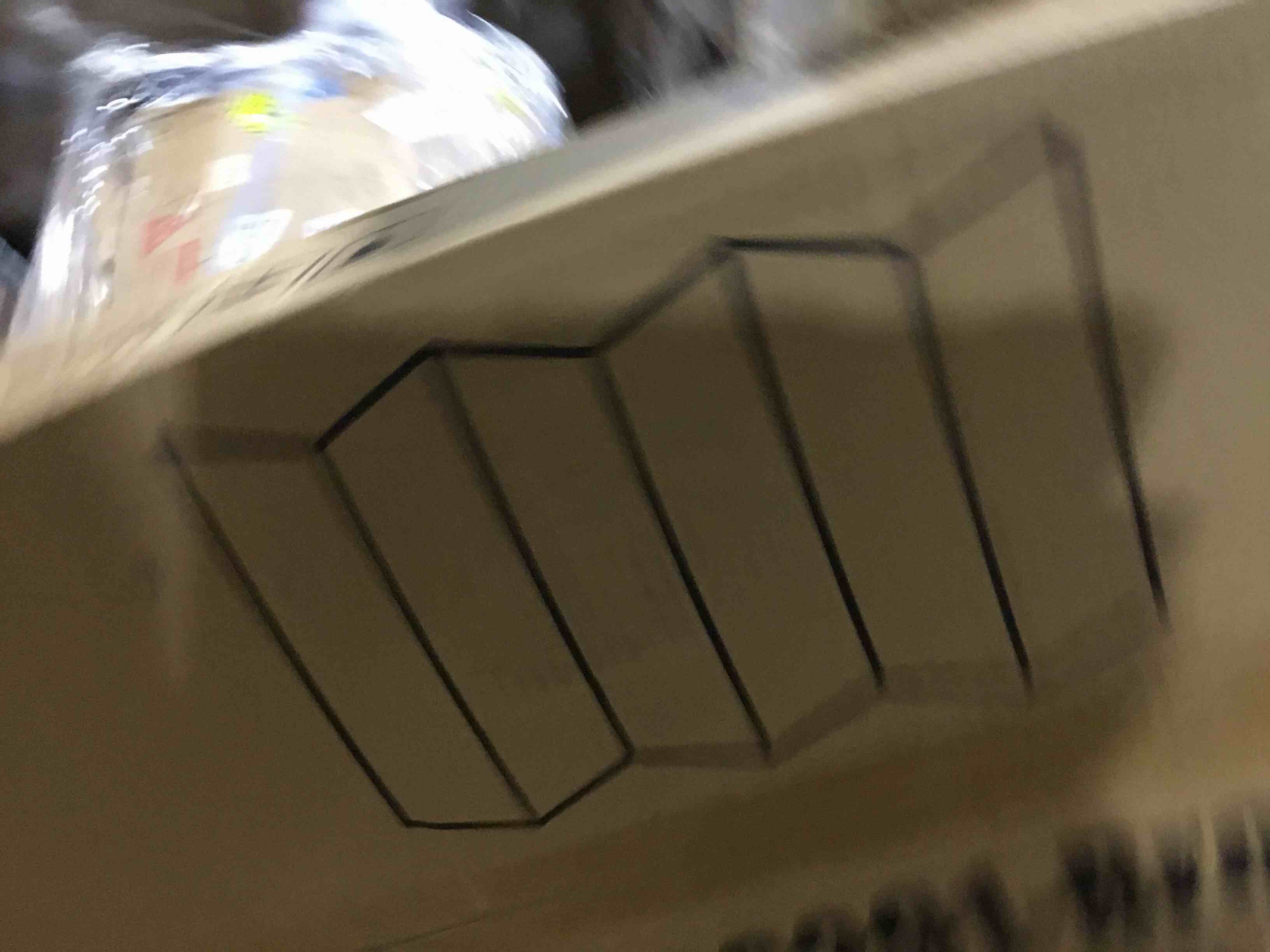 https://s3.amazonaws.com/lotting-images-prod/bidfta/BLU4269612_1686318352165.jpeg