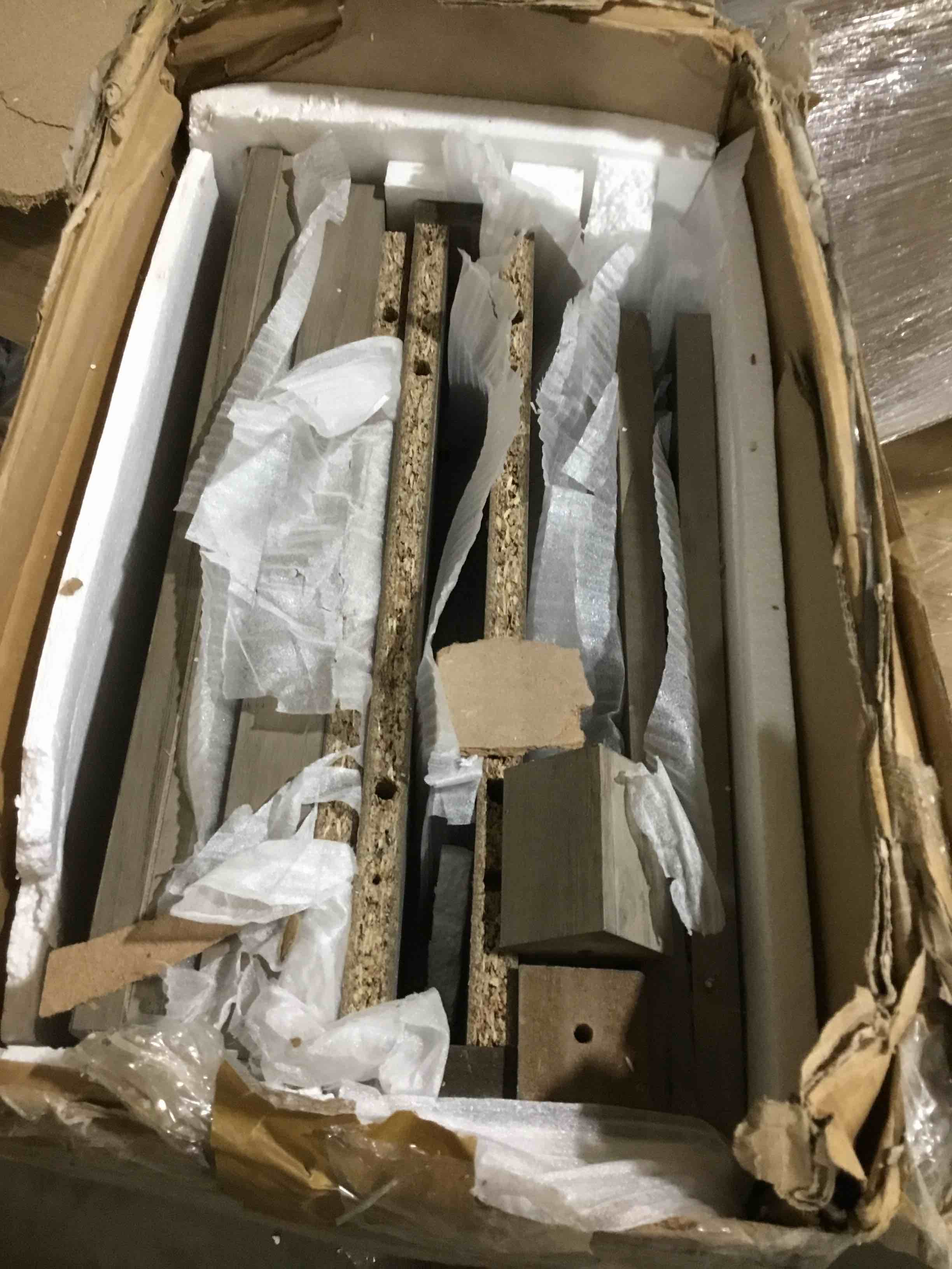 https://s3.amazonaws.com/lotting-images-prod/bidfta/BLU4269627_1686330419653.jpeg
