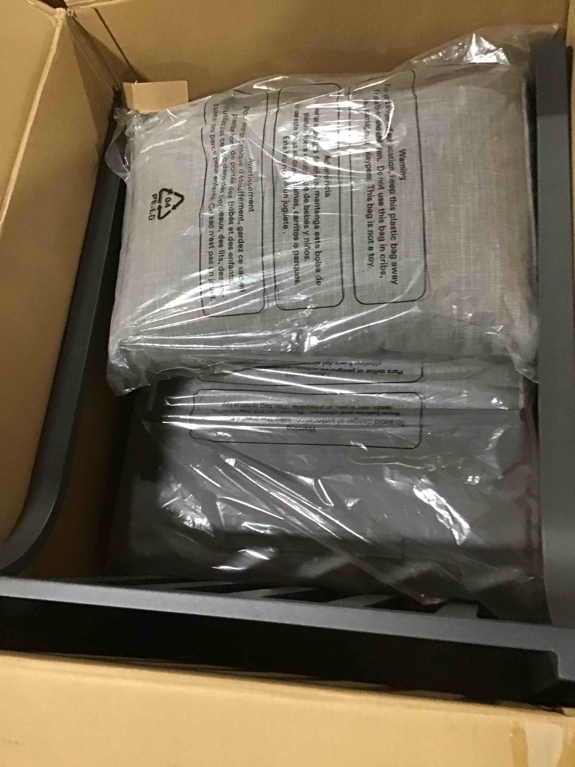 https://s3.amazonaws.com/lotting-images-prod/bidfta/BLU4270661_1689252155573.jpeg